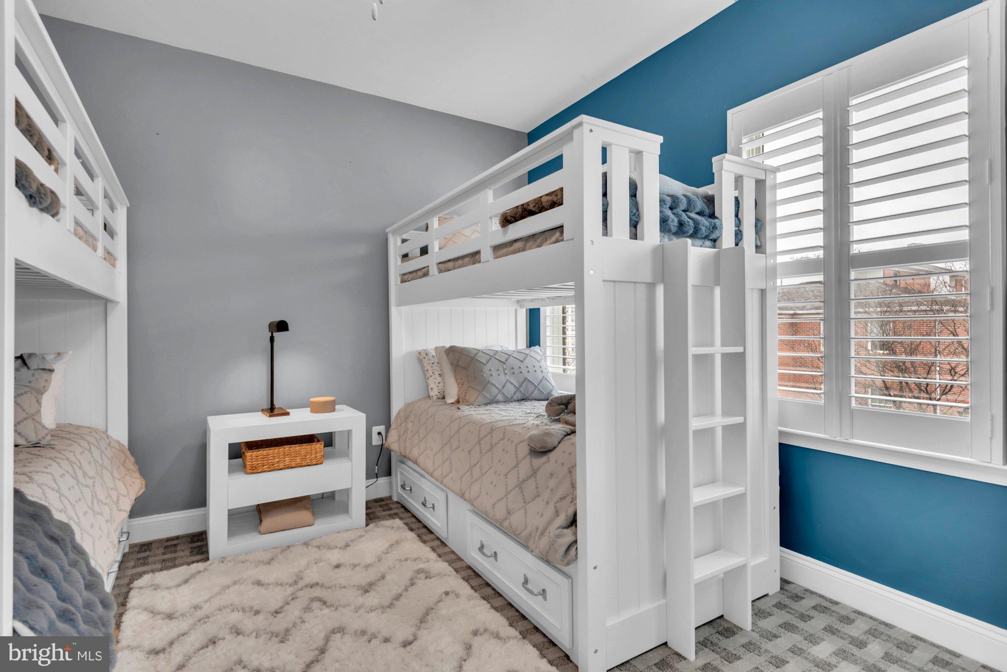 UPTOWN AT MURRAY HILL - Residential