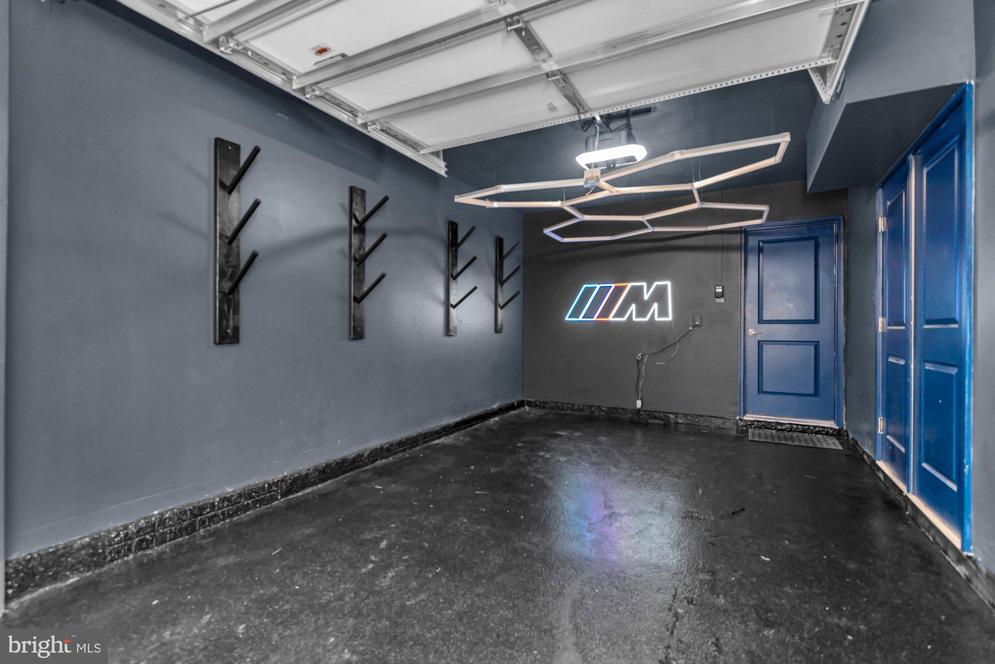 UPTOWN AT MURRAY HILL - Residential