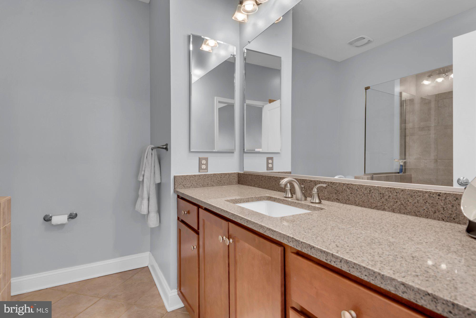 UPTOWN AT MURRAY HILL - Residential