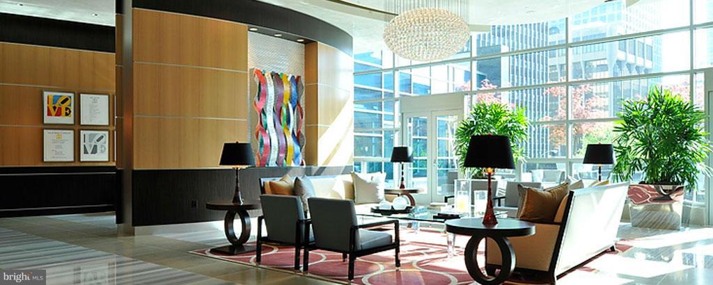 TURNBERRY TOWER - Residential Lease