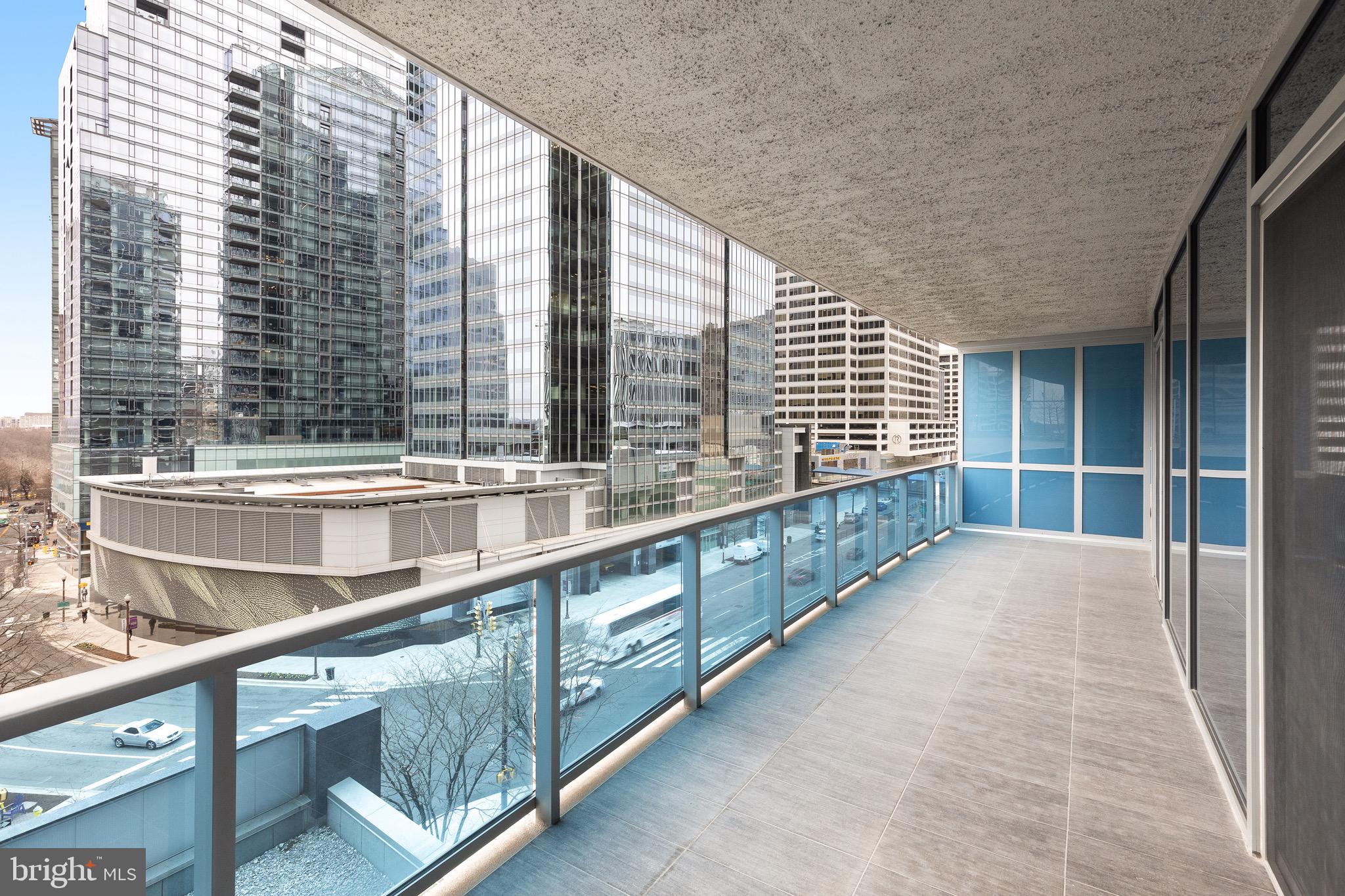 TURNBERRY TOWER - Residential Lease