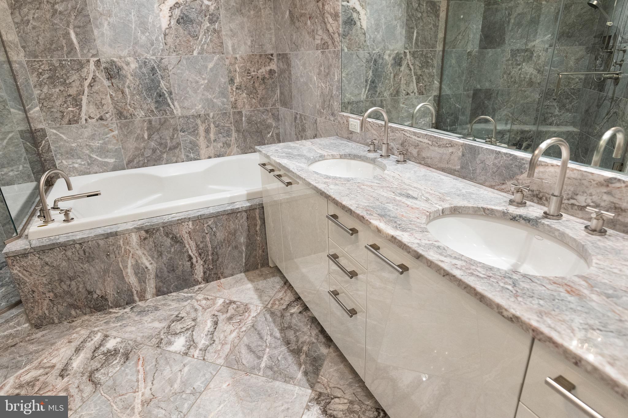 TURNBERRY TOWER - Residential Lease