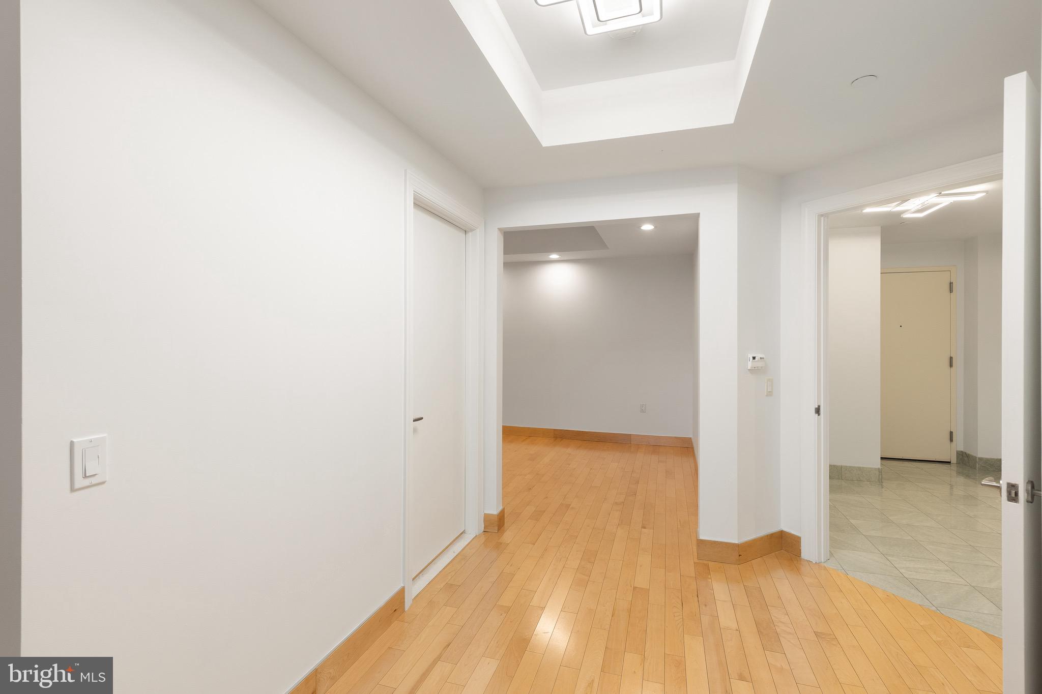 TURNBERRY TOWER - Residential Lease