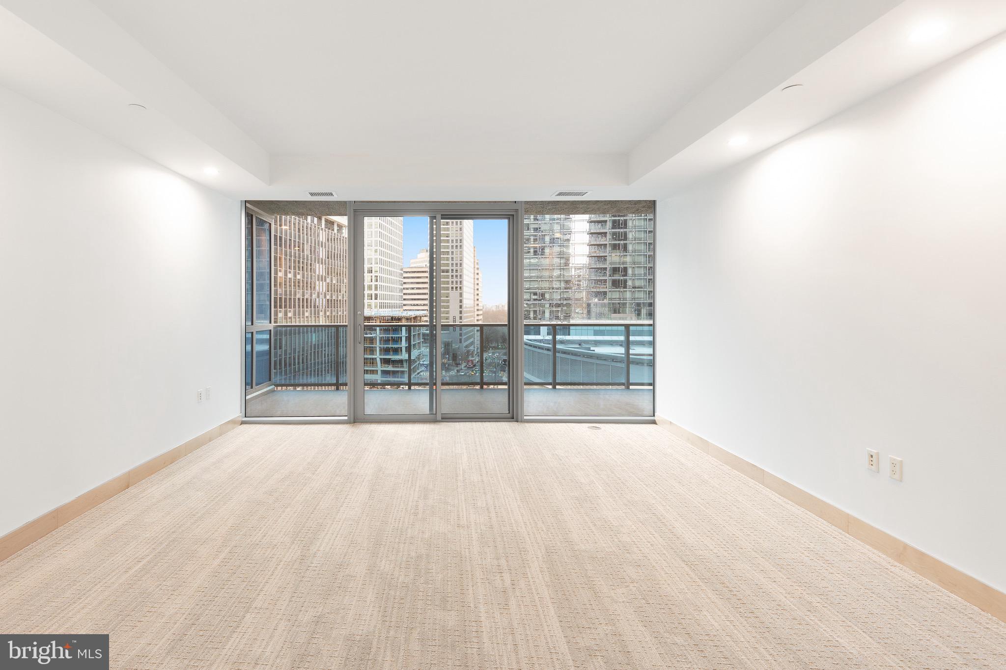 TURNBERRY TOWER - Residential Lease