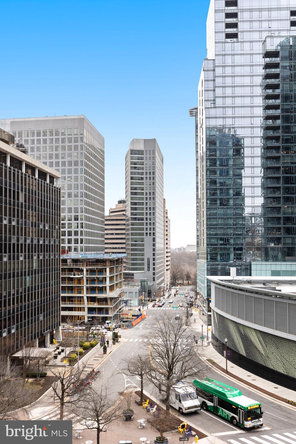 TURNBERRY TOWER - Residential Lease