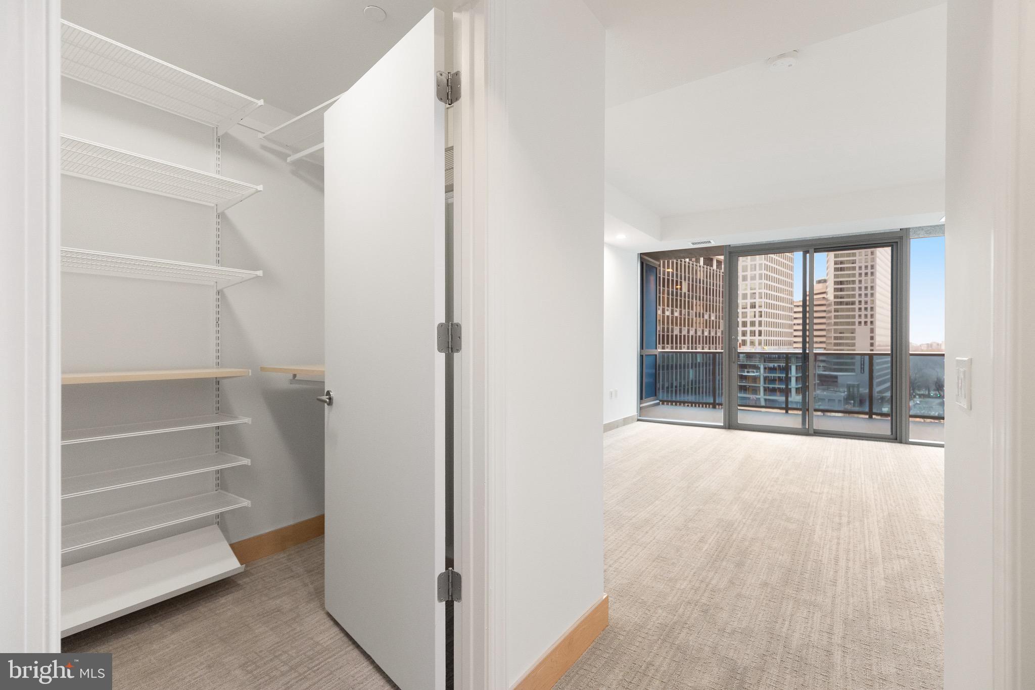 TURNBERRY TOWER - Residential Lease