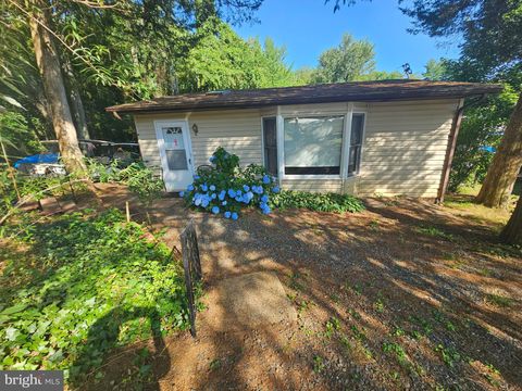 50,55 PEQUOT/SAUK LANE GLEN 8 EARLEVILLE MD 21919