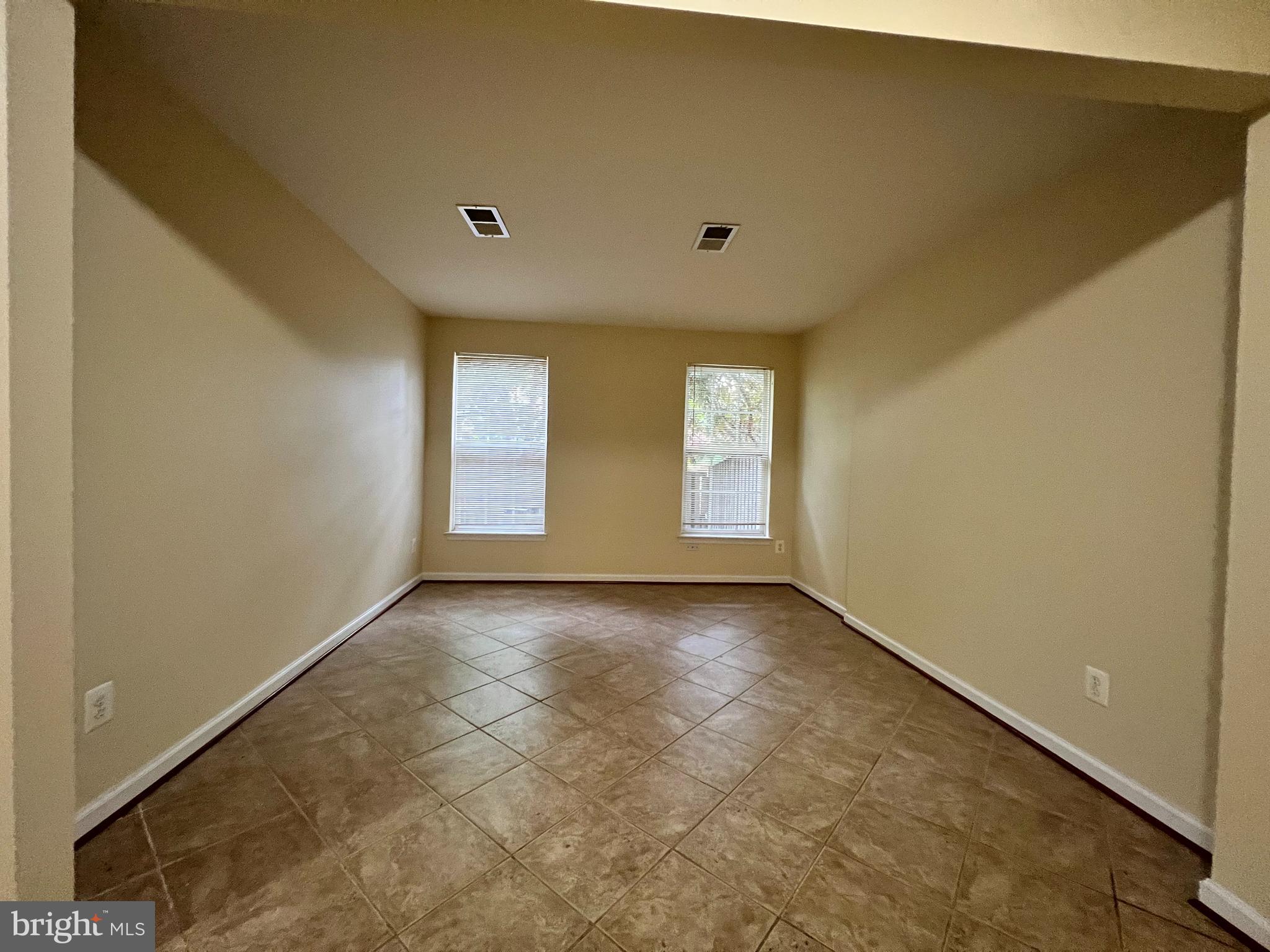 BRAEMAR/VILLAGES AT SAYBROOKE - Residential Lease