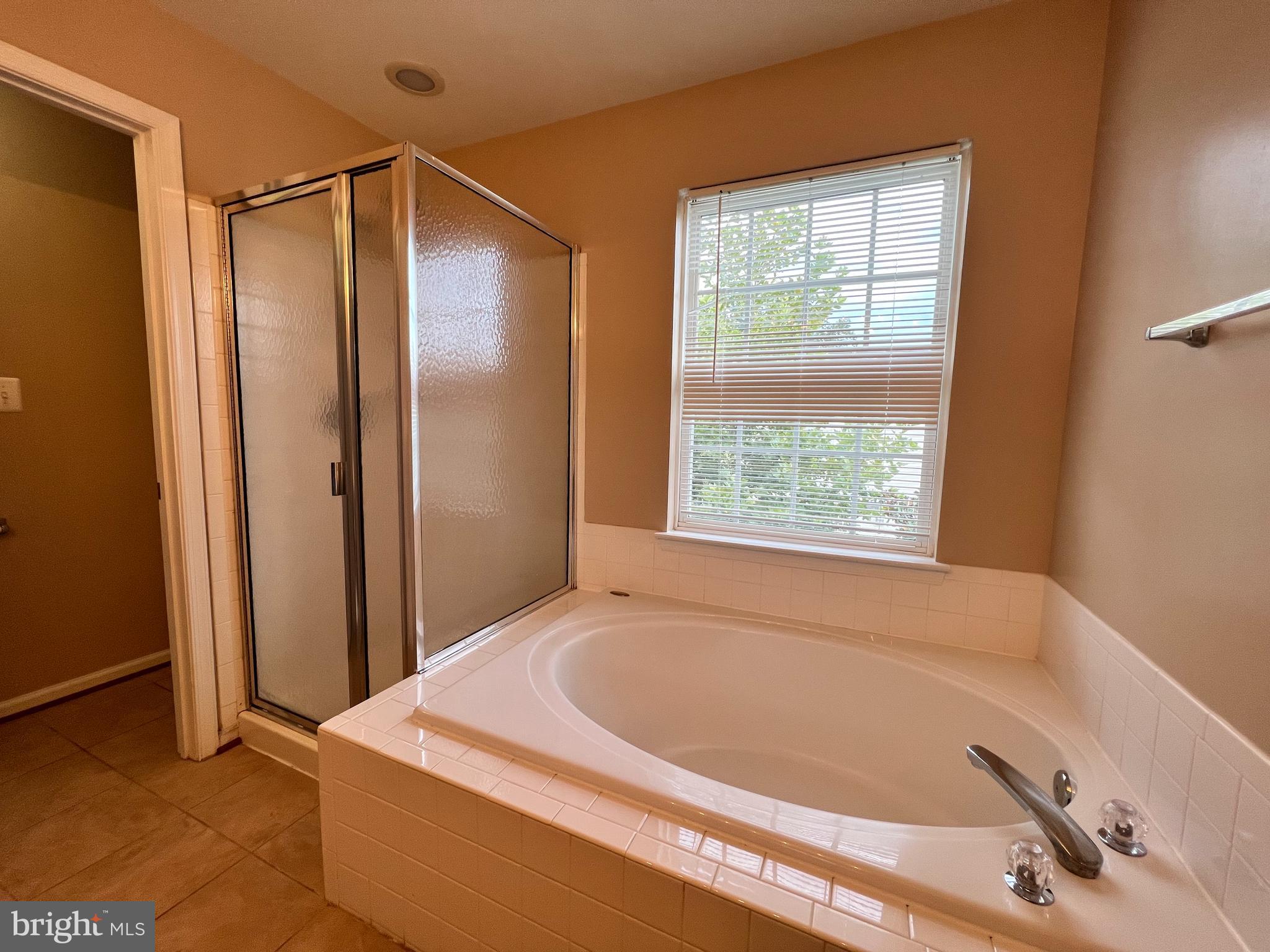 BRAEMAR/VILLAGES AT SAYBROOKE - Residential Lease