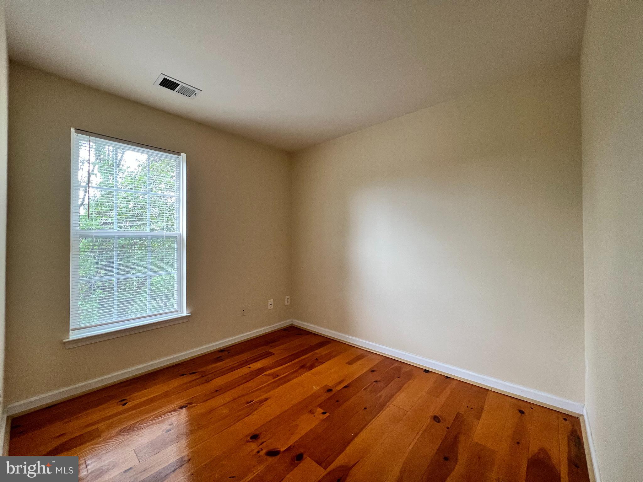 BRAEMAR/VILLAGES AT SAYBROOKE - Residential Lease