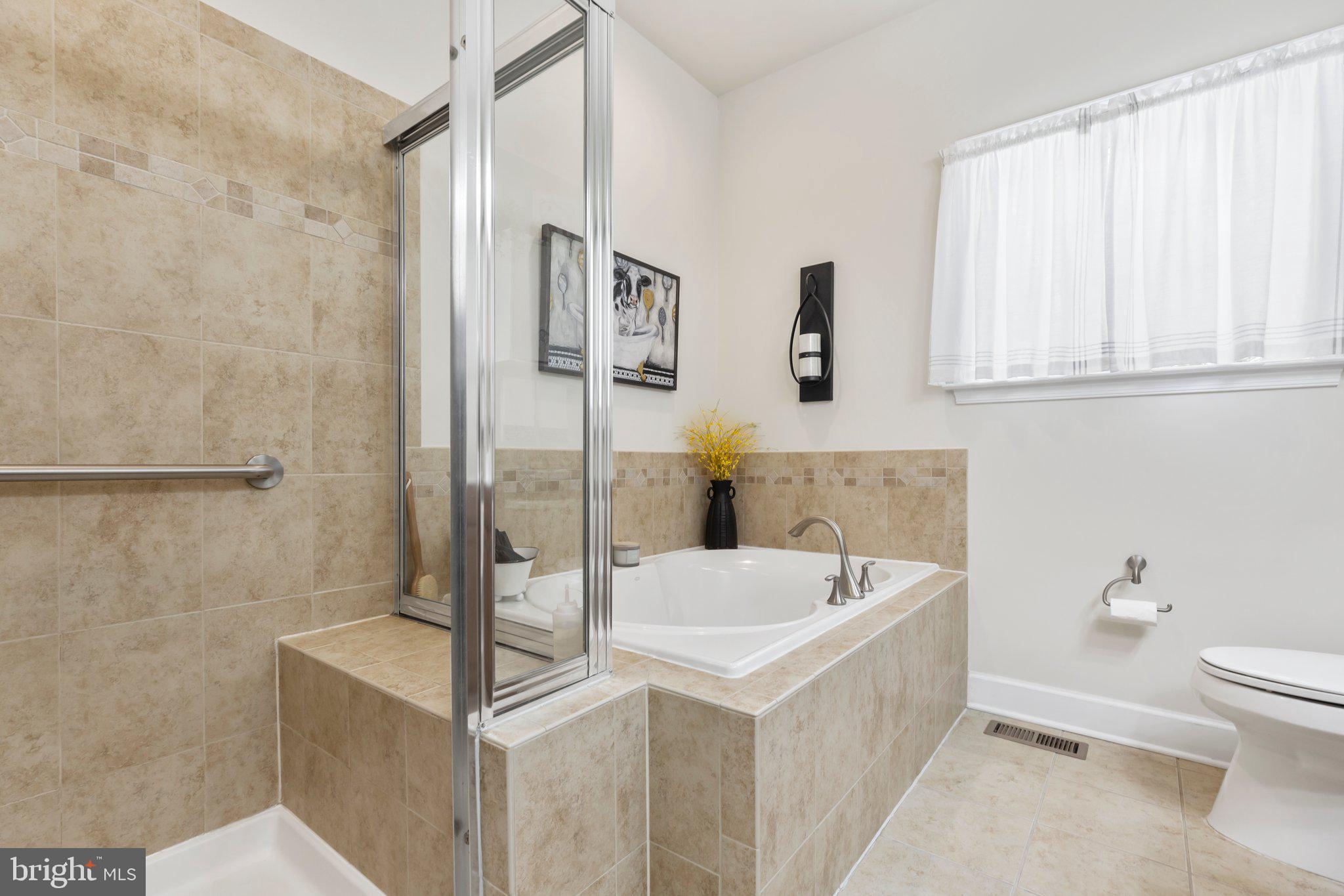 VIRGINIA HERITAGE AT LEE'S PARK - Residential