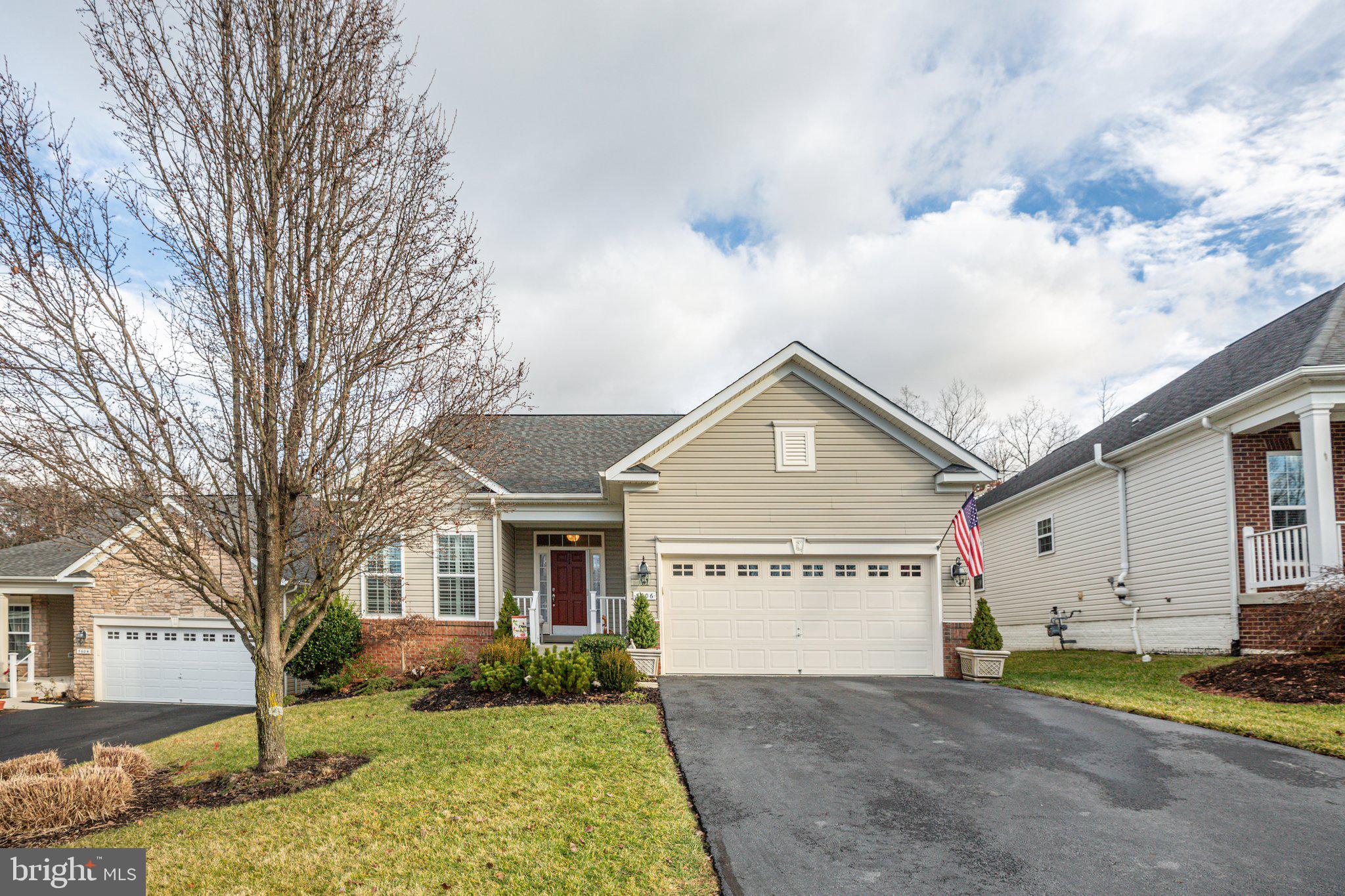 VIRGINIA HERITAGE AT LEE'S PARK - Residential