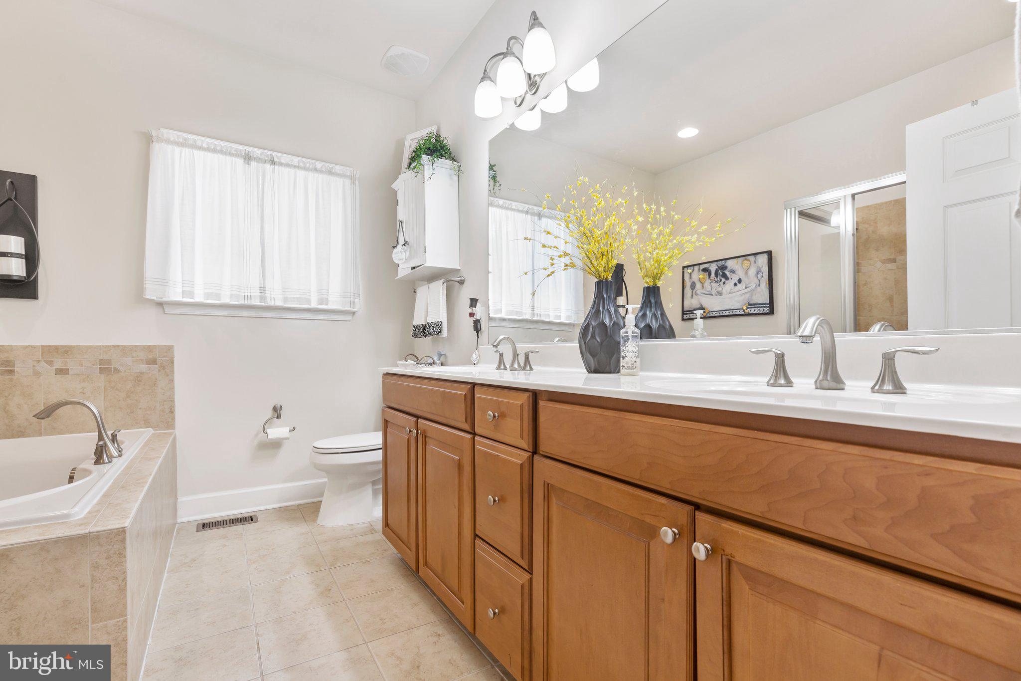 VIRGINIA HERITAGE AT LEE'S PARK - Residential