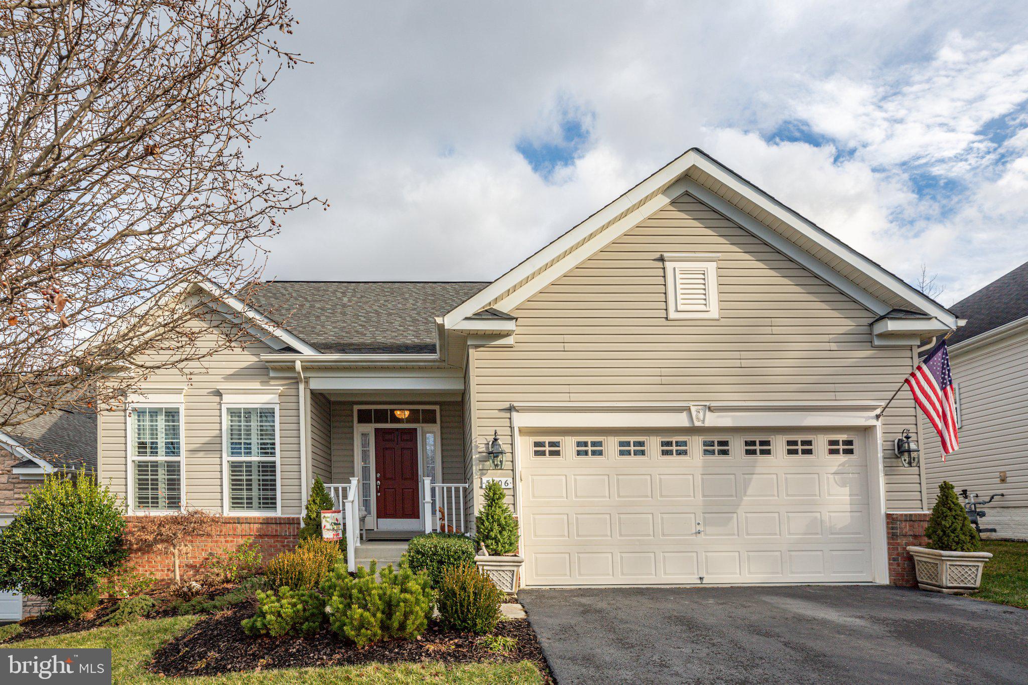 VIRGINIA HERITAGE AT LEE'S PARK - Residential