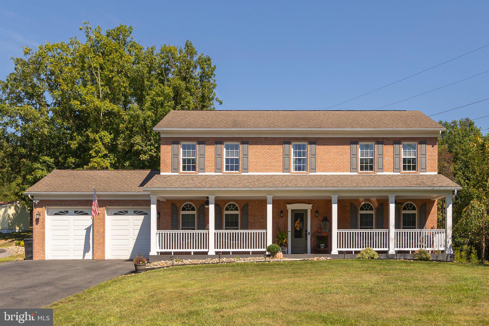 681 N LAKEWOOD DRIVE