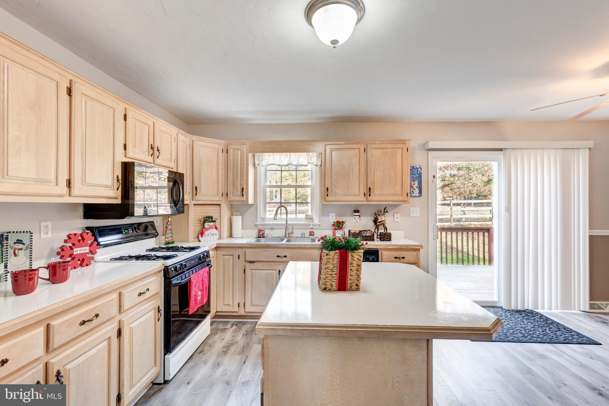 HERITAGE HILL II - Residential