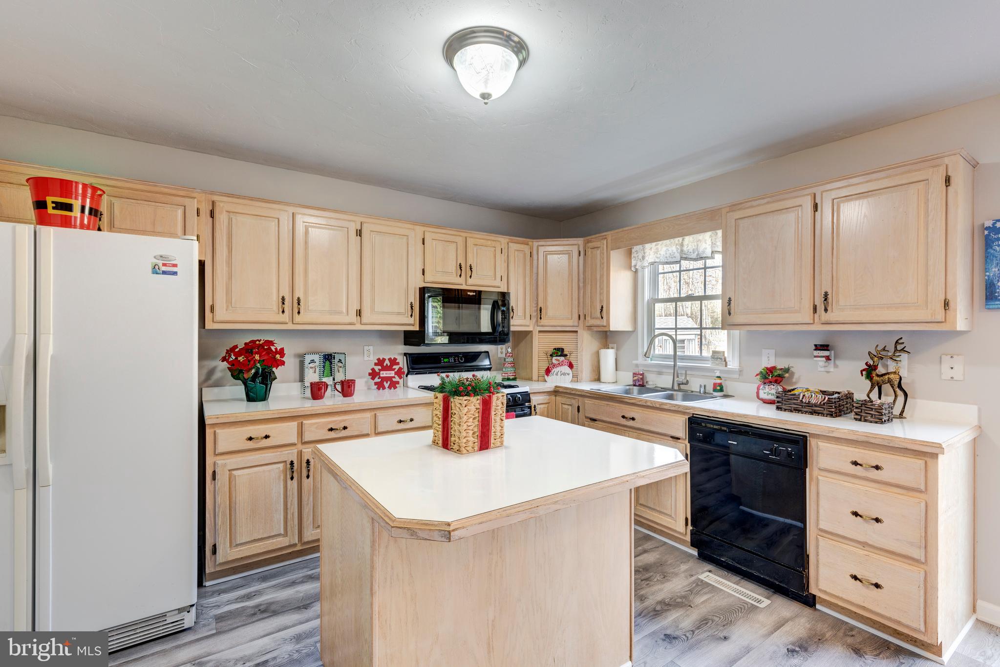 HERITAGE HILL II - Residential