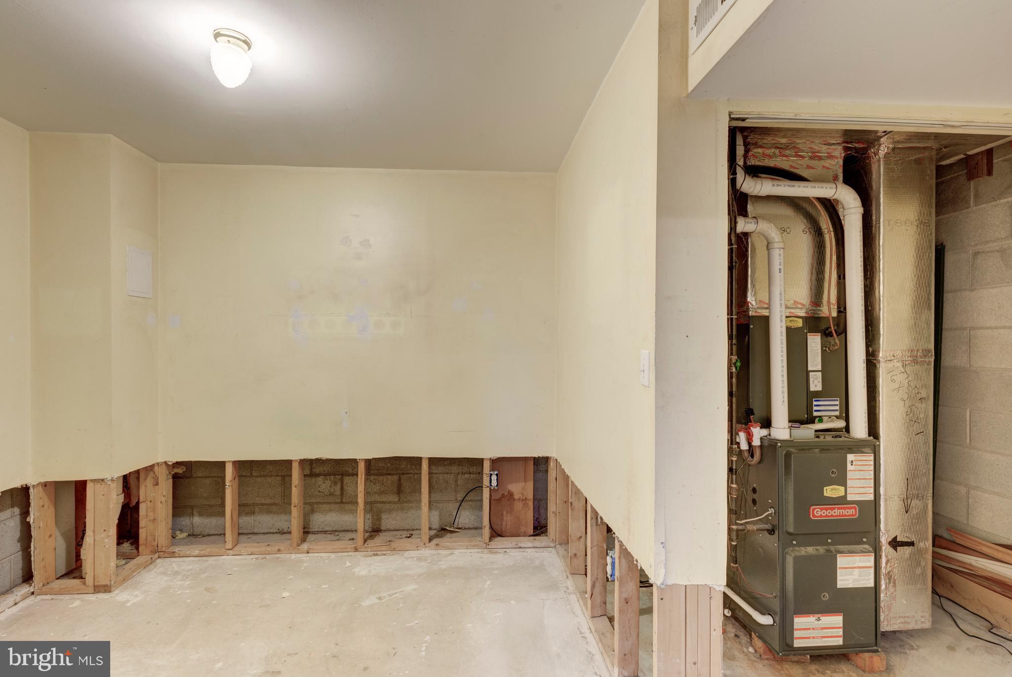 HERITAGE HILL II - Residential