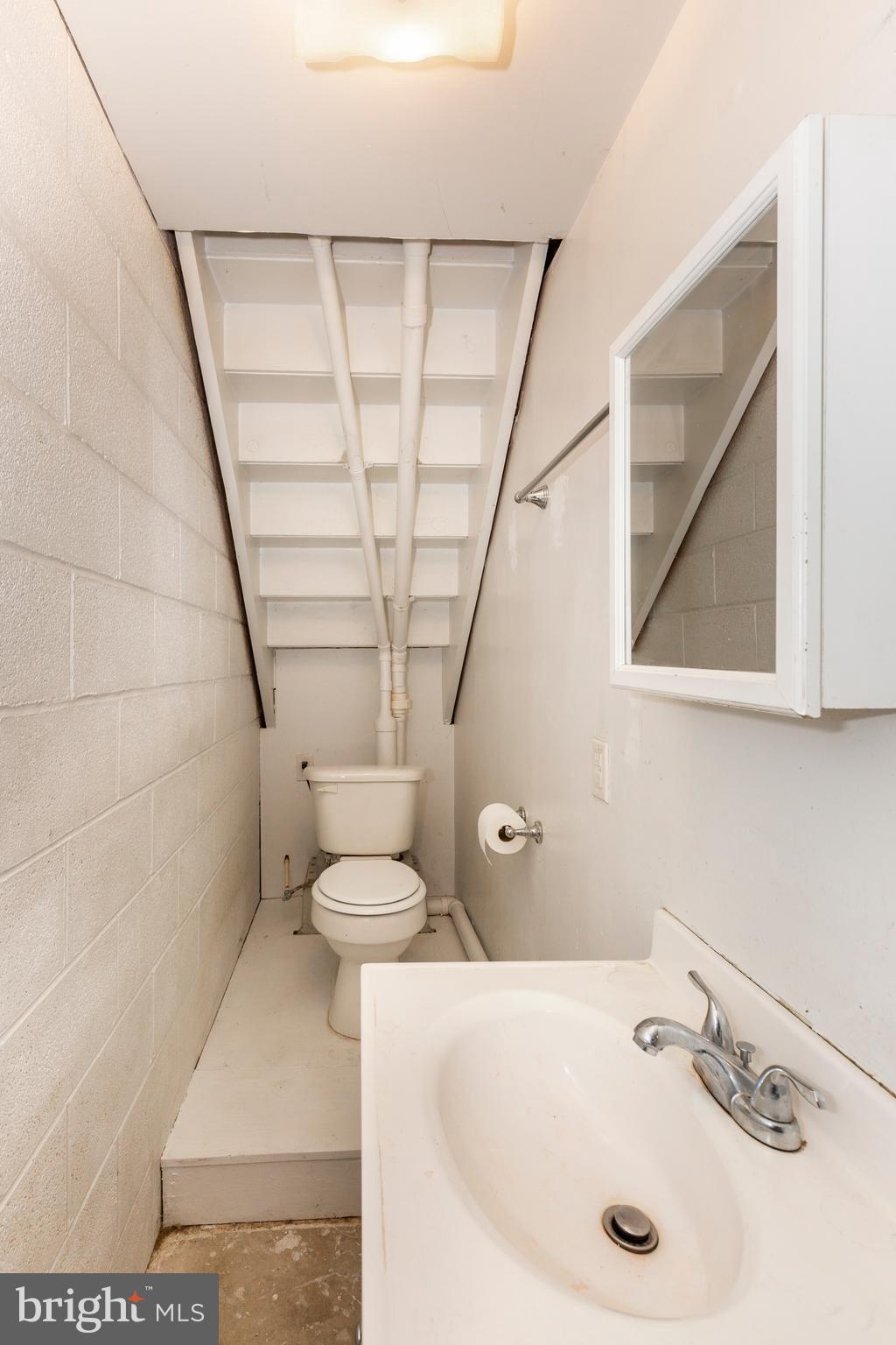 HERITAGE HILL II - Residential