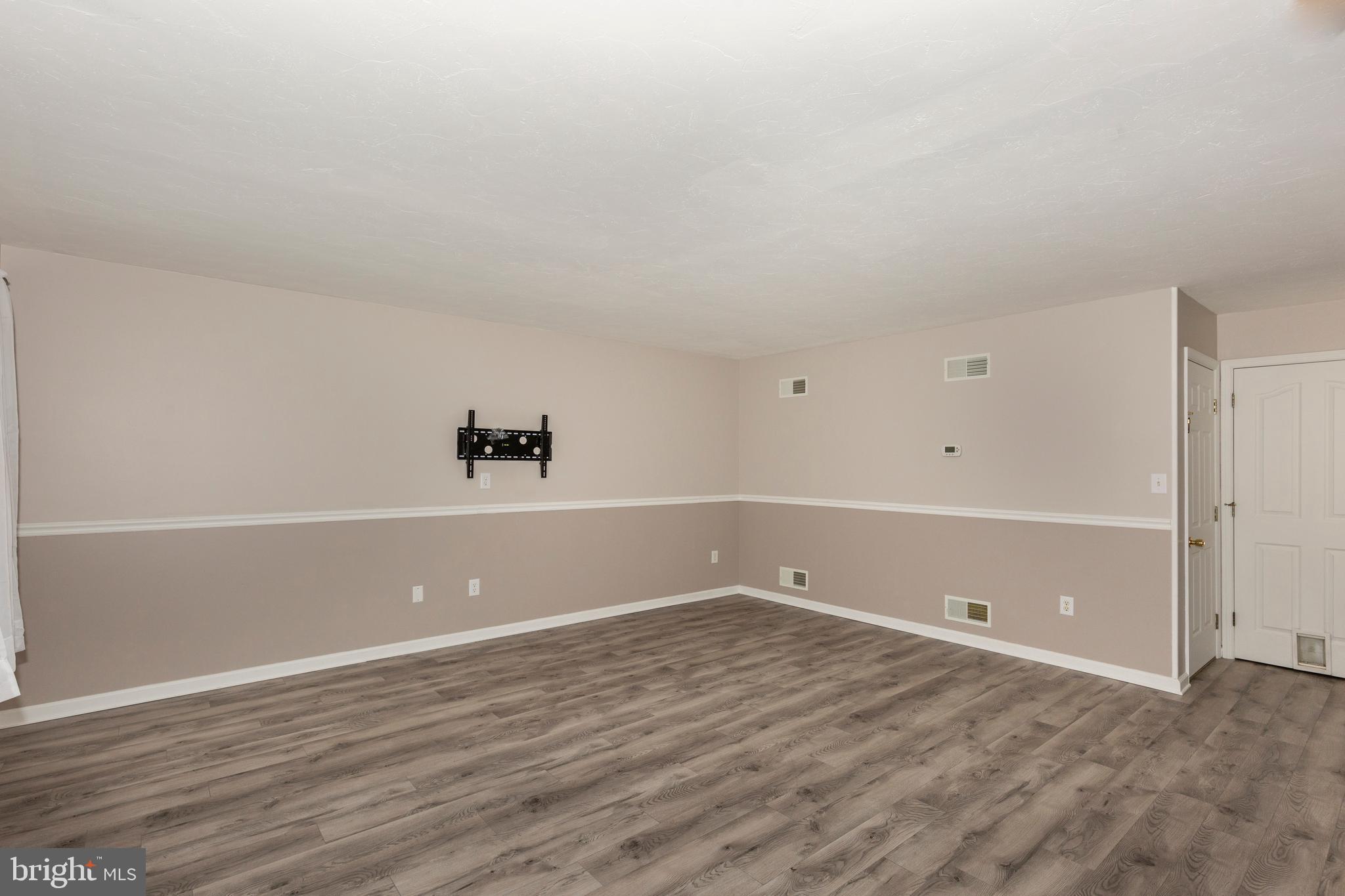 HERITAGE HILL II - Residential