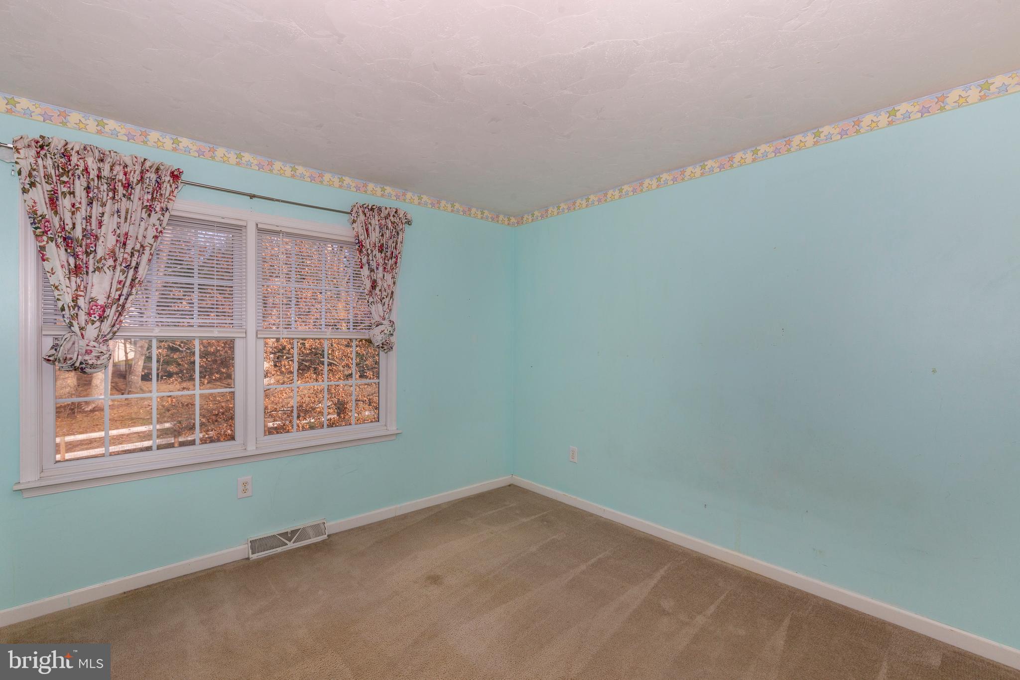 HERITAGE HILL II - Residential