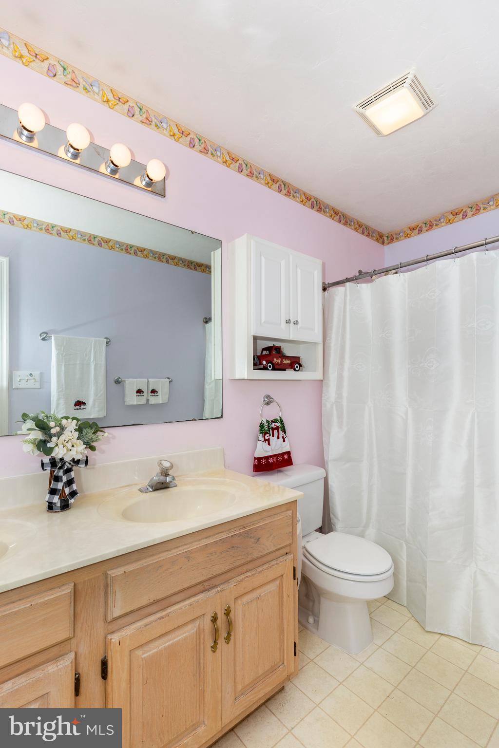 HERITAGE HILL II - Residential