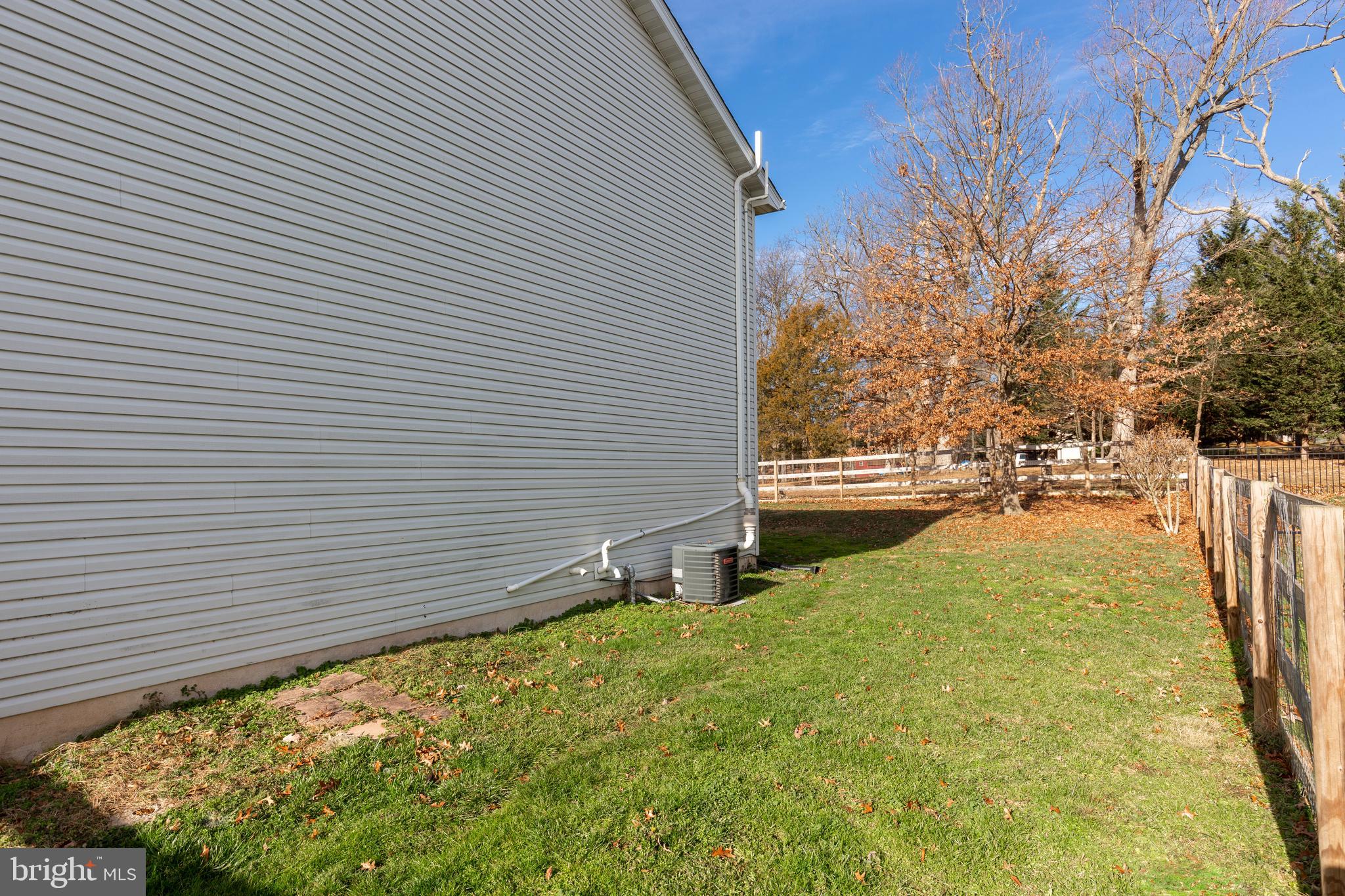 HERITAGE HILL II - Residential