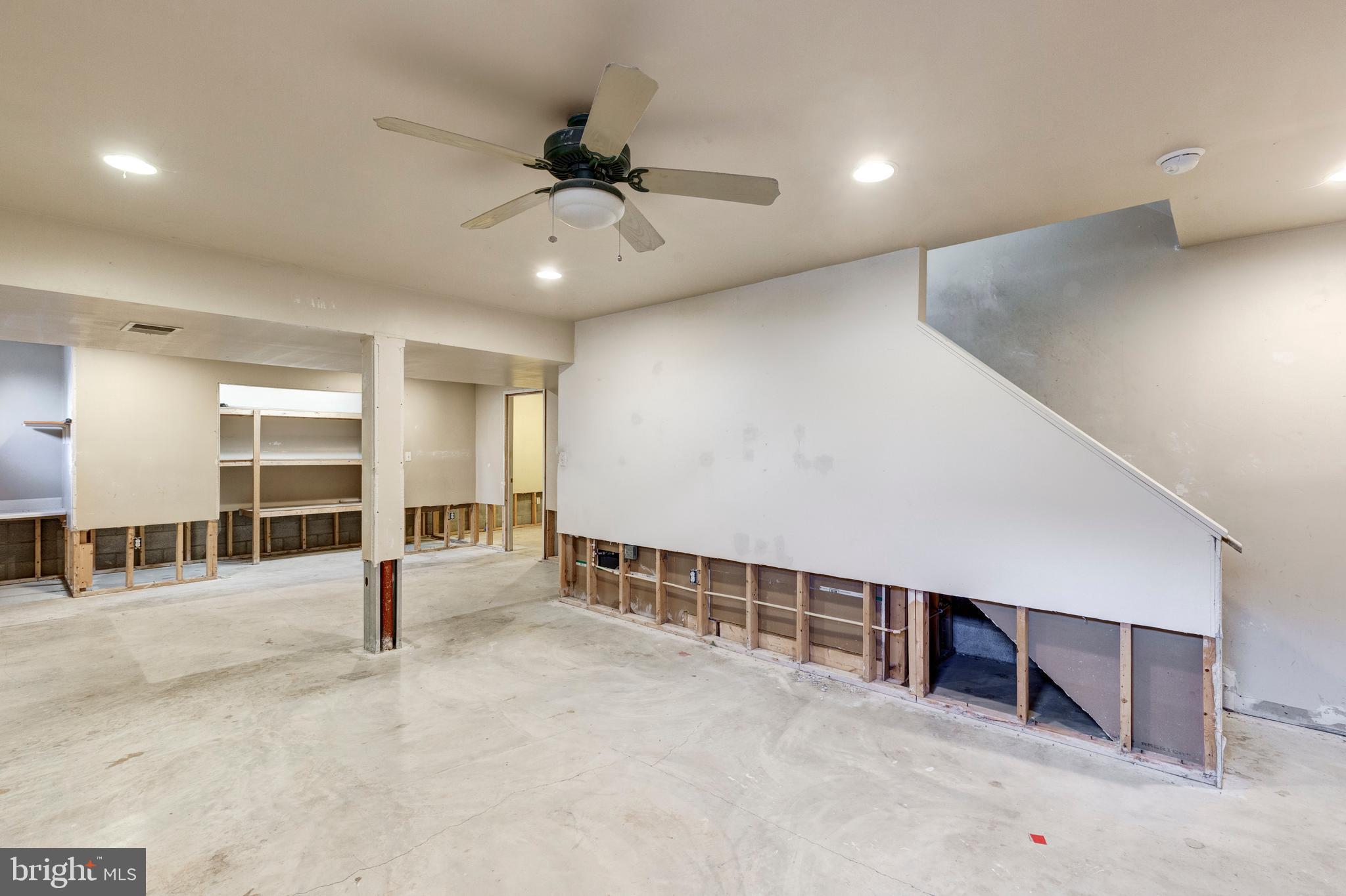 HERITAGE HILL II - Residential