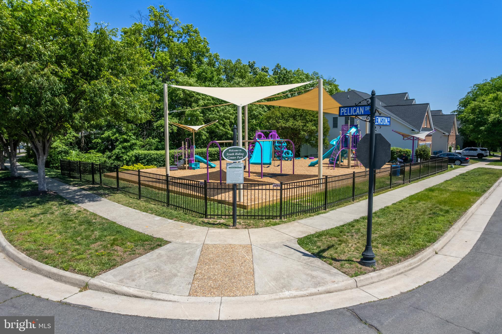 SOUTH RIDING - Residential