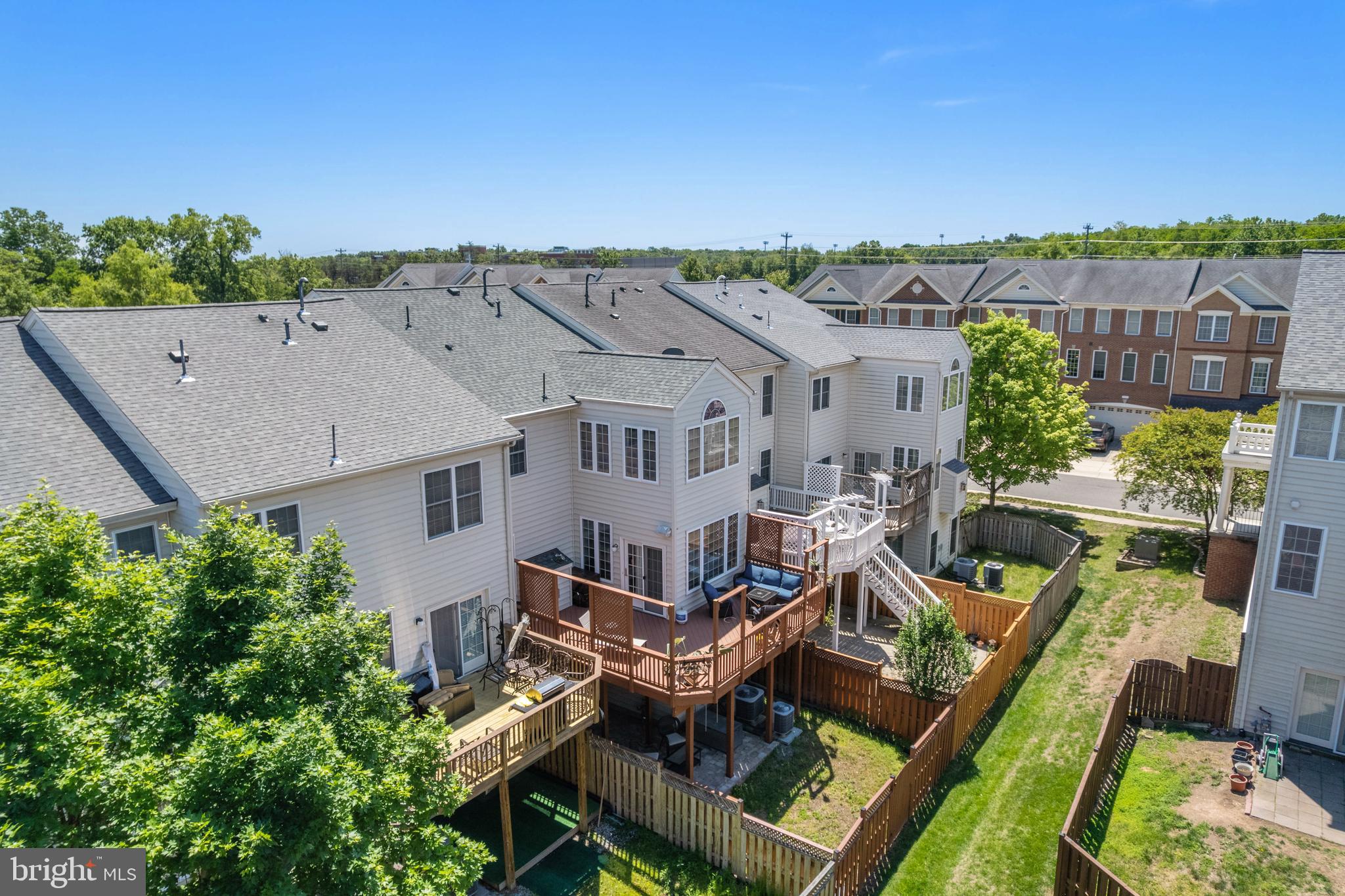 SOUTH RIDING - Residential
