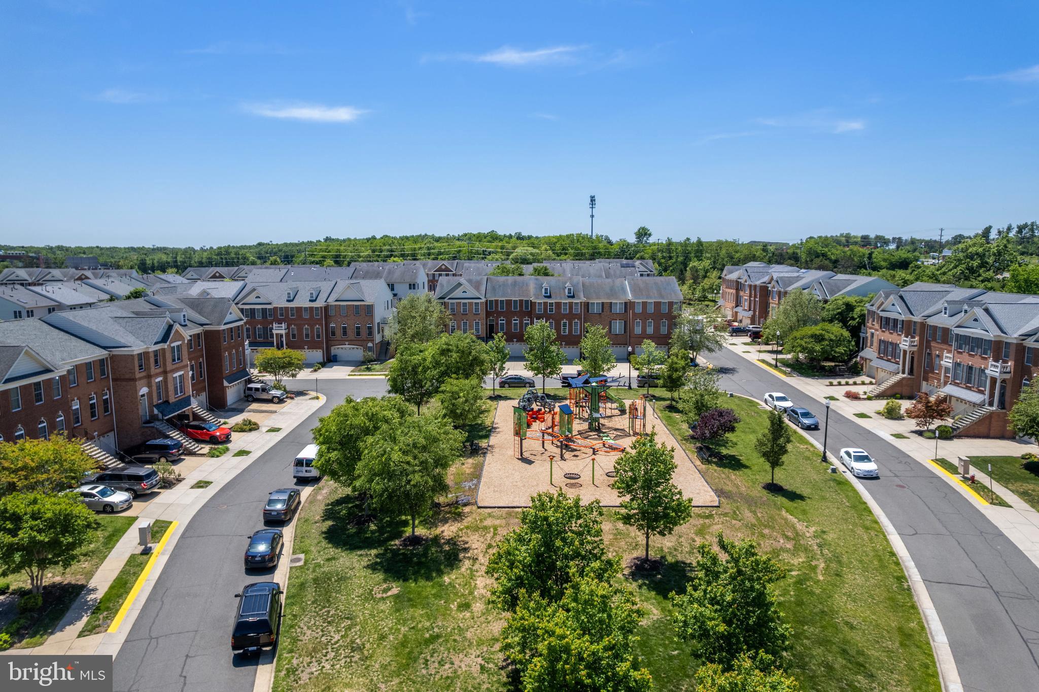 SOUTH RIDING - Residential