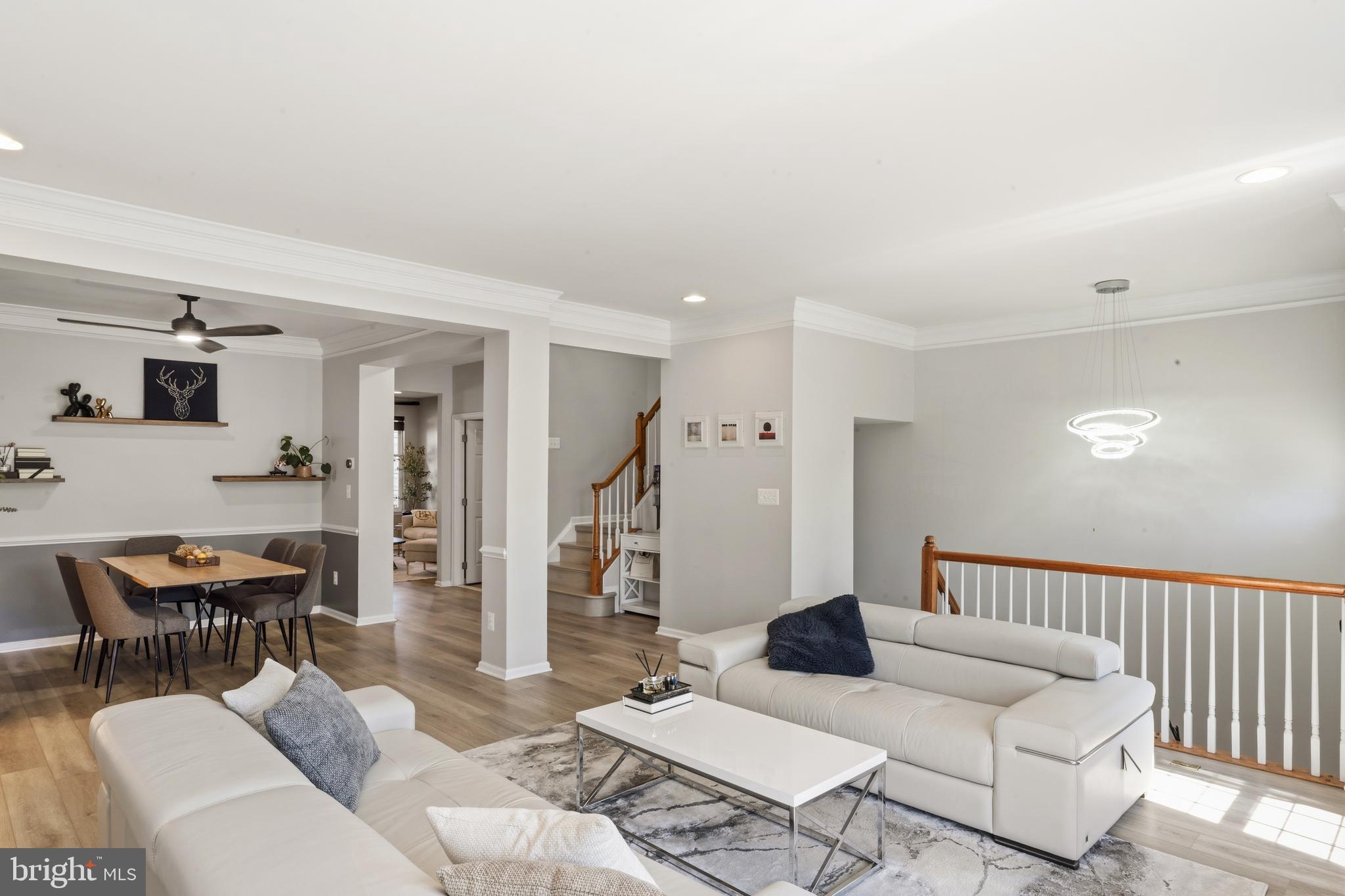 SOUTH RIDING - Residential