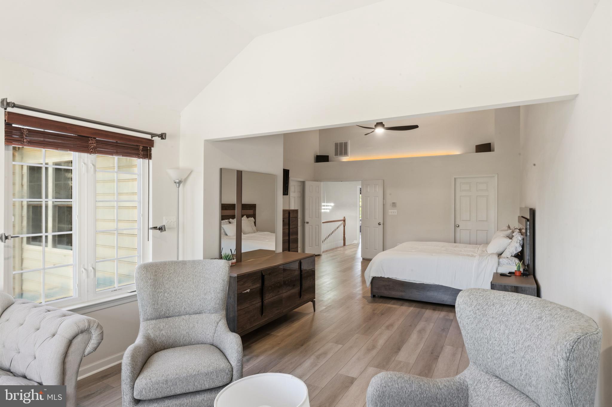 SOUTH RIDING - Residential