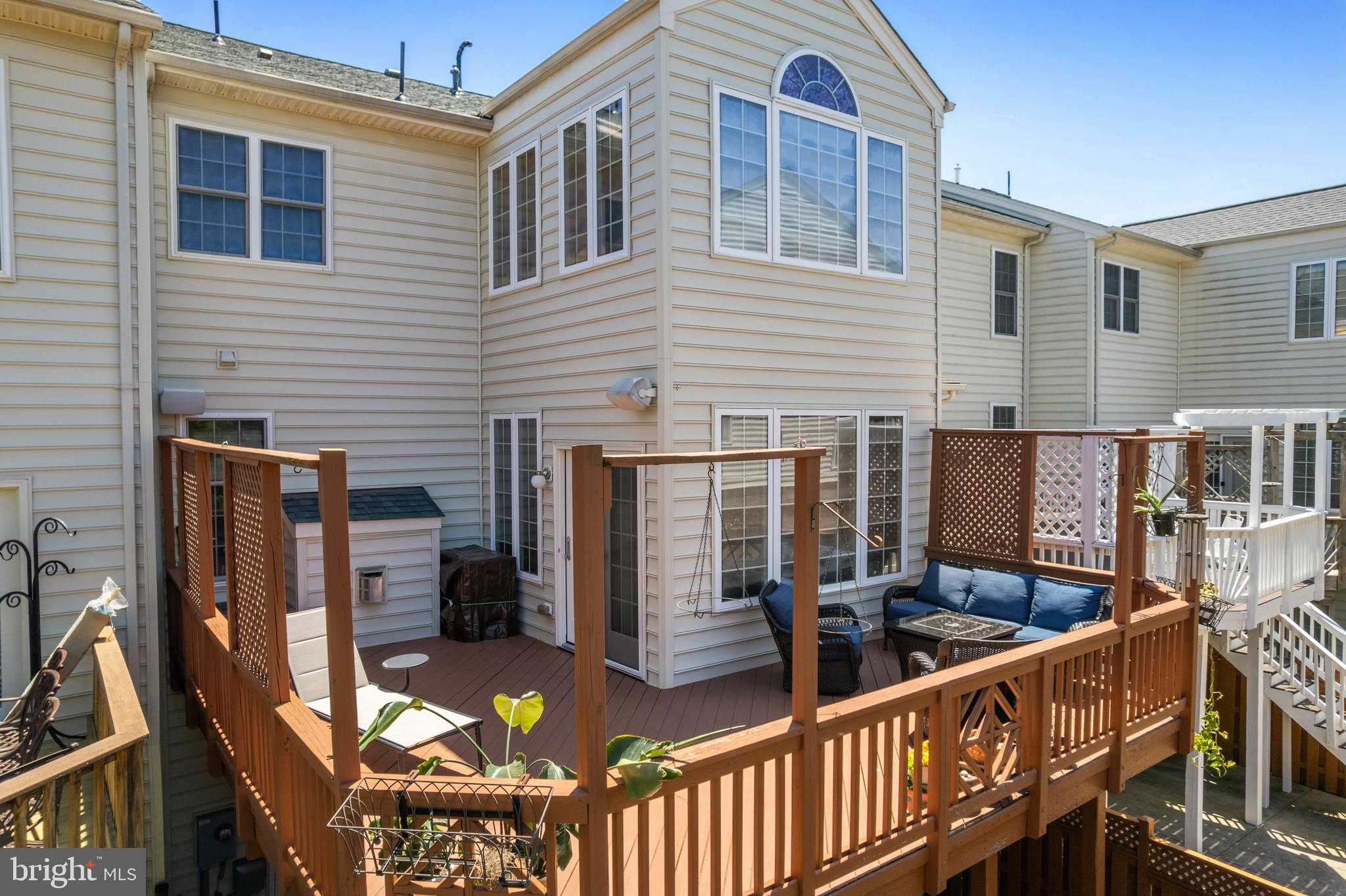 SOUTH RIDING - Residential