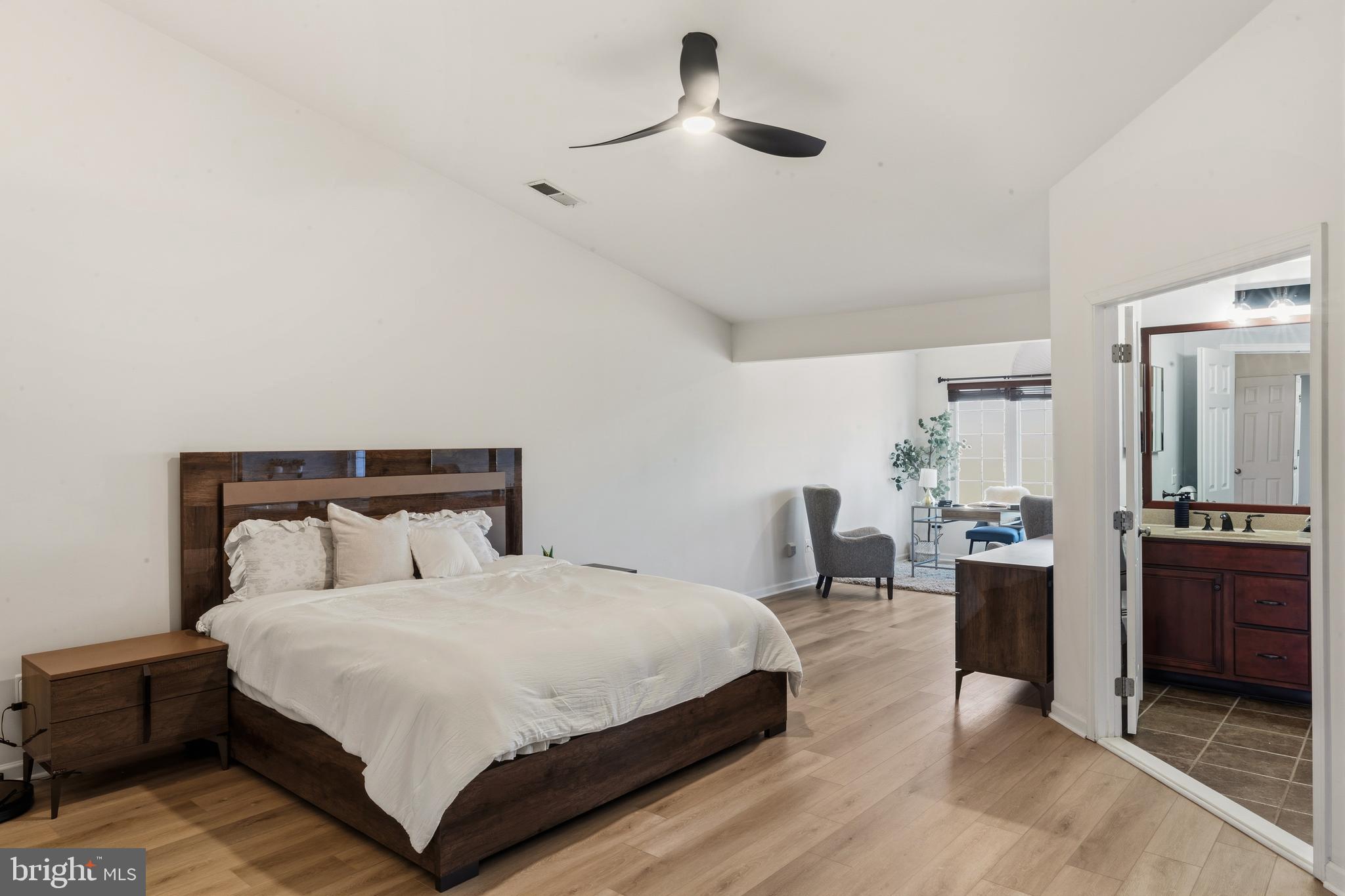 SOUTH RIDING - Residential