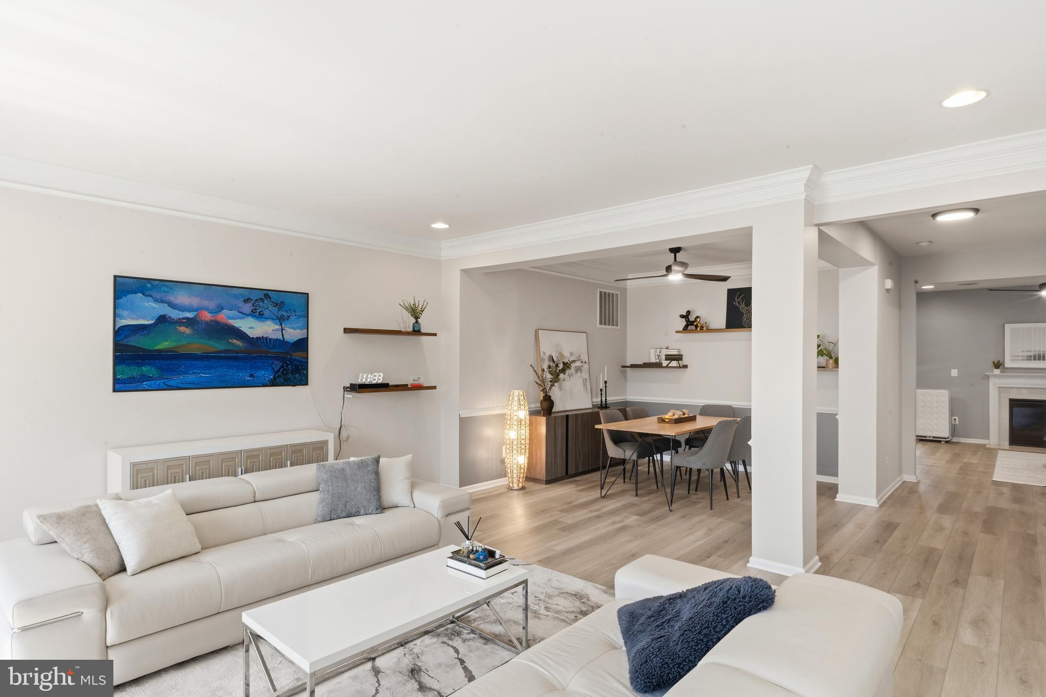 SOUTH RIDING - Residential