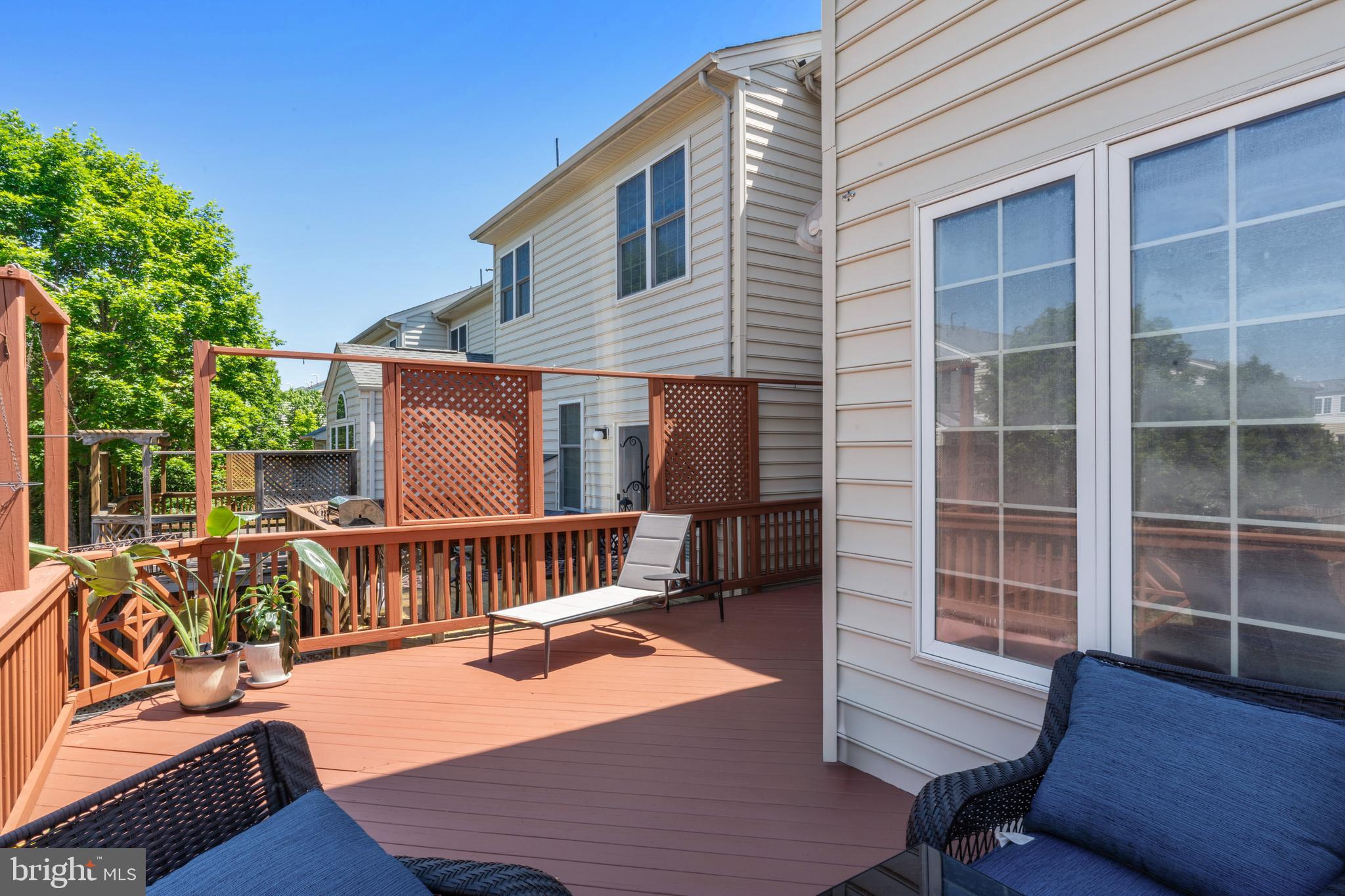 SOUTH RIDING - Residential
