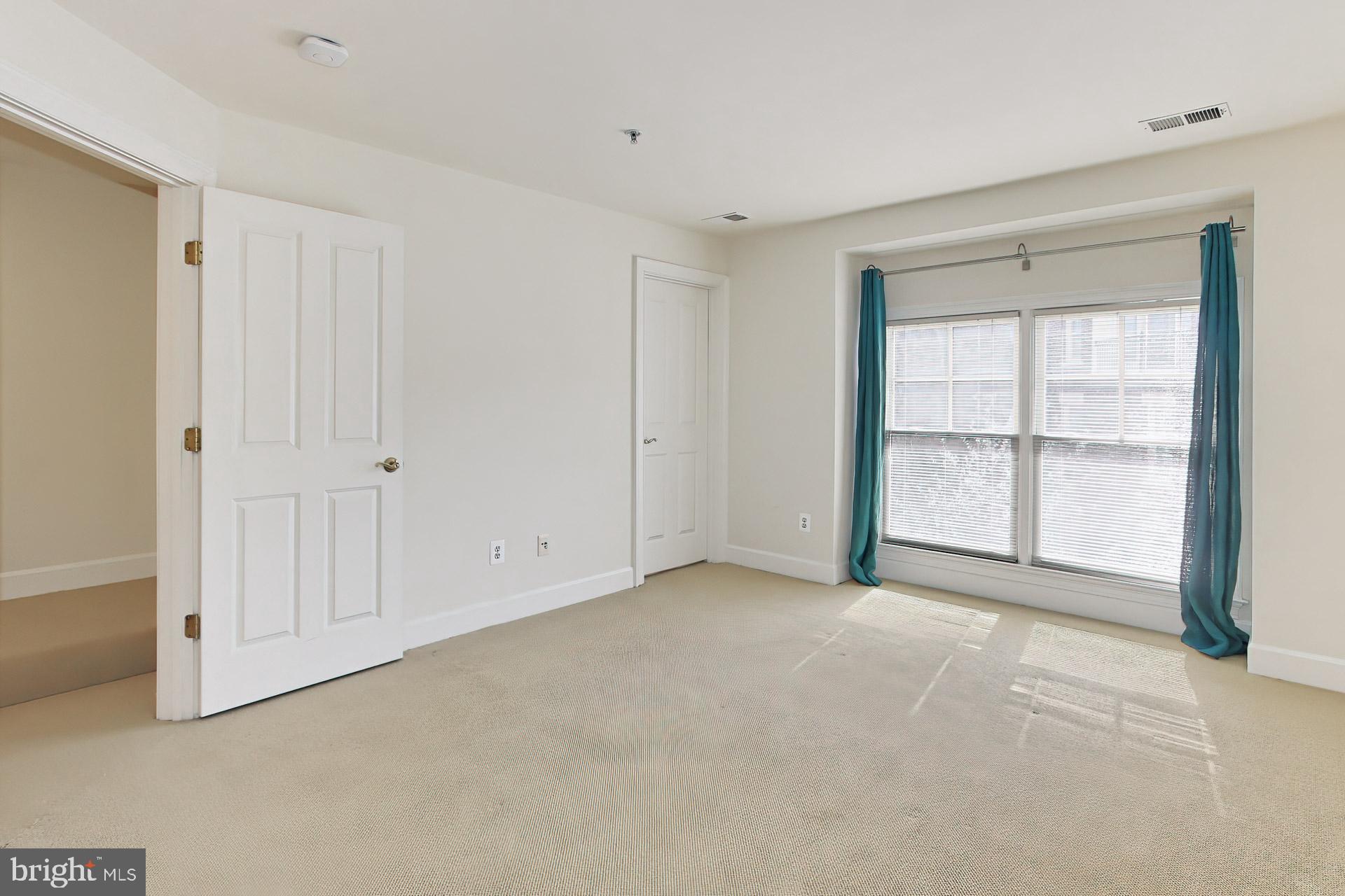 CARLYLE - Residential