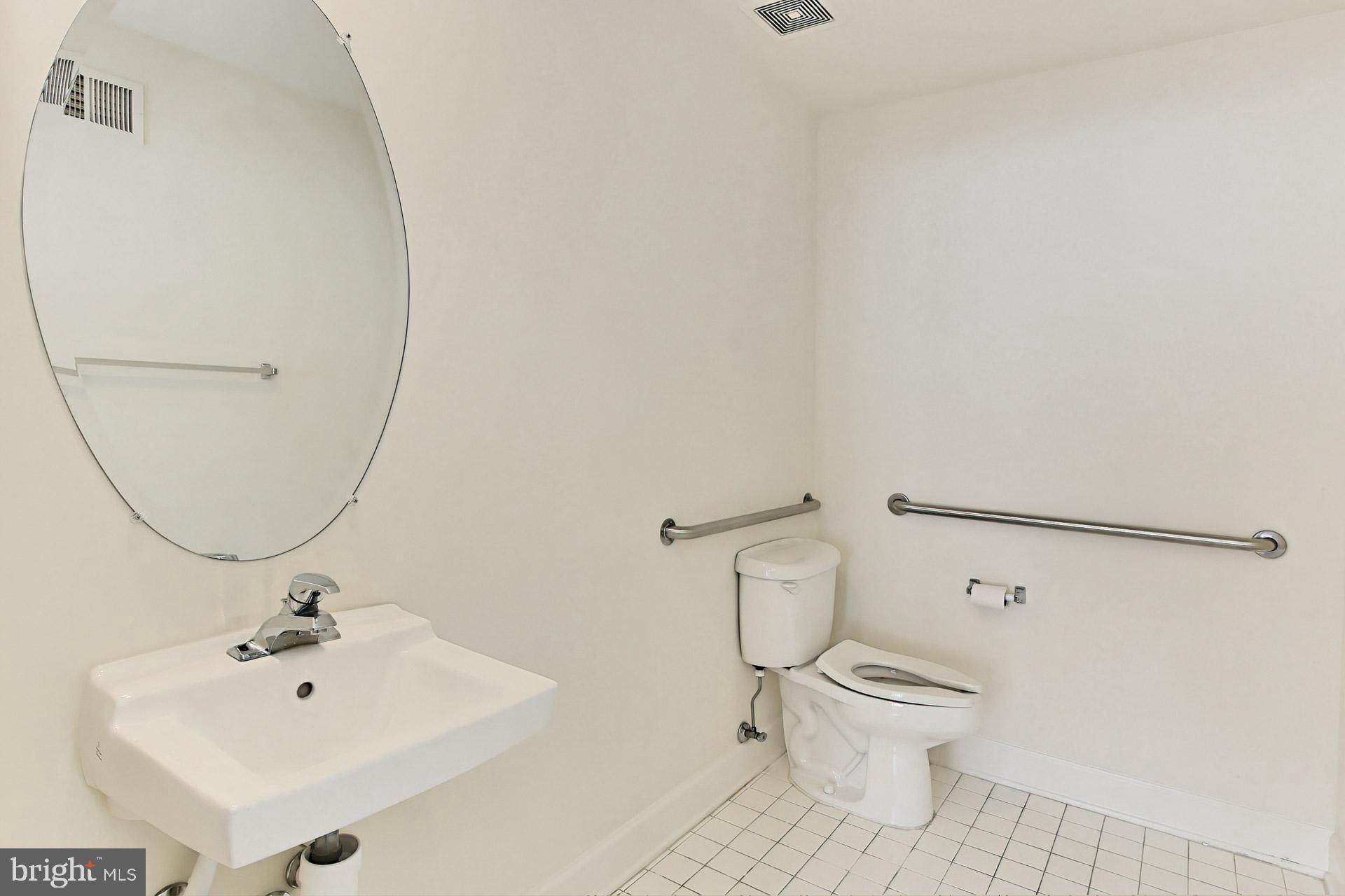 CARLYLE - Residential