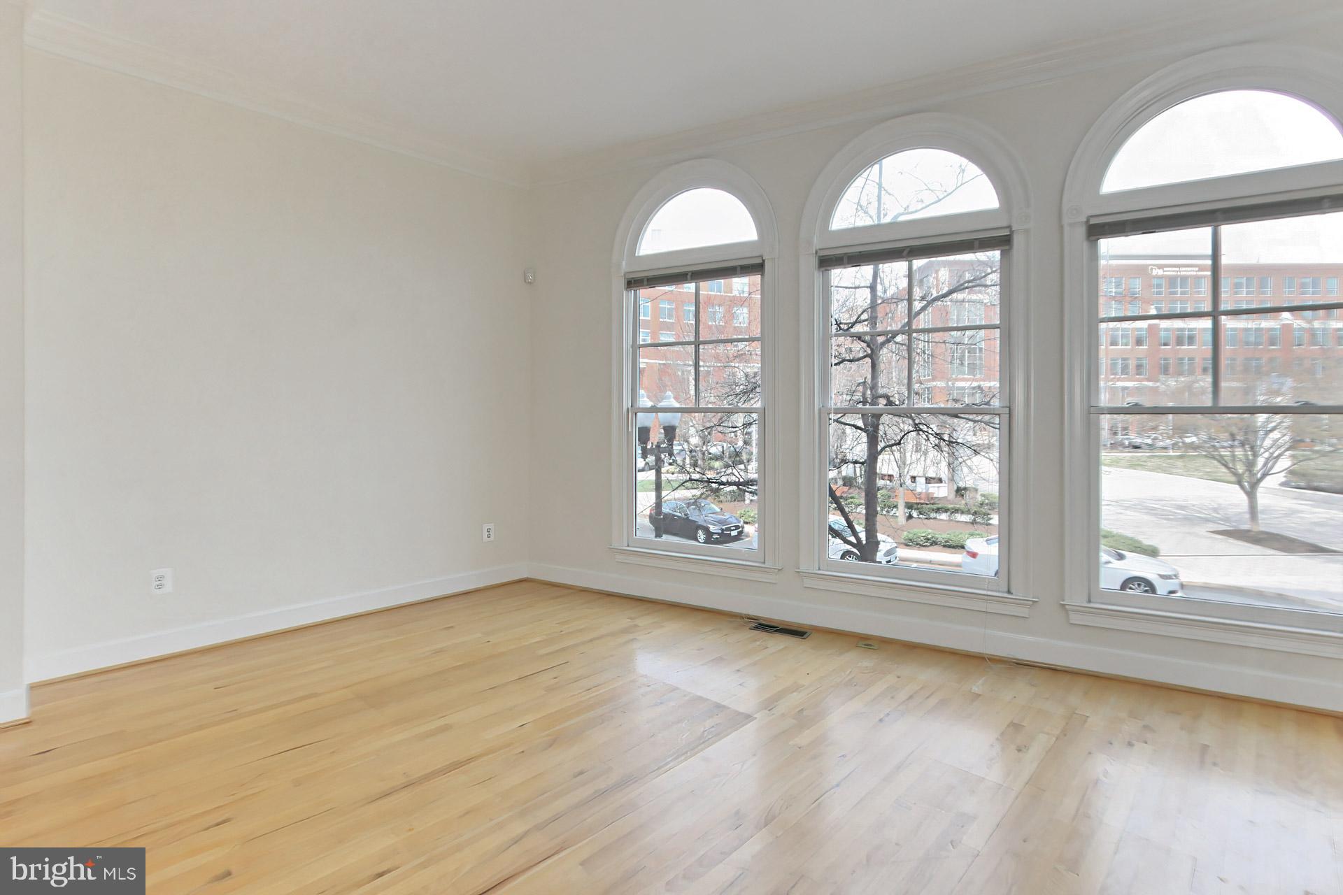 CARLYLE - Residential