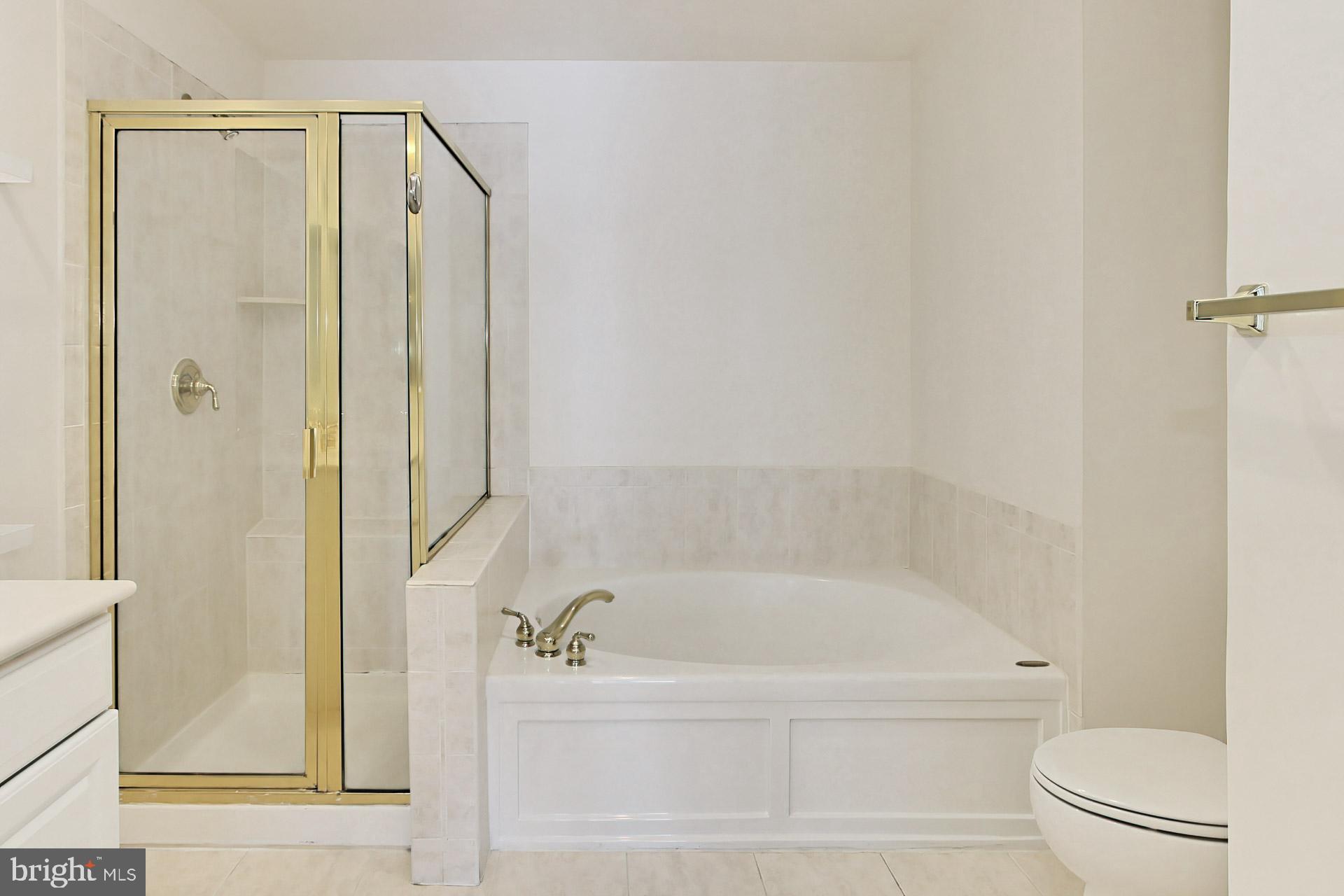 CARLYLE - Residential