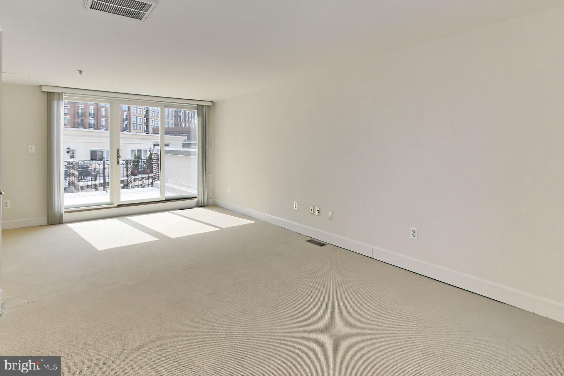 CARLYLE - Residential