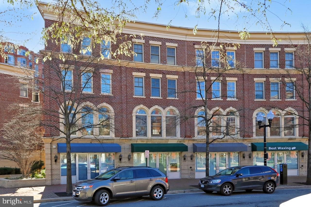 CARLYLE - Residential