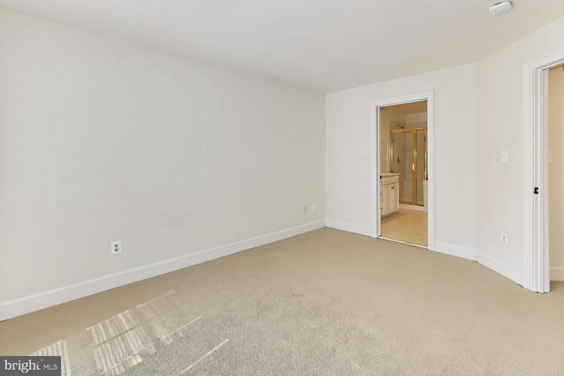 CARLYLE - Residential