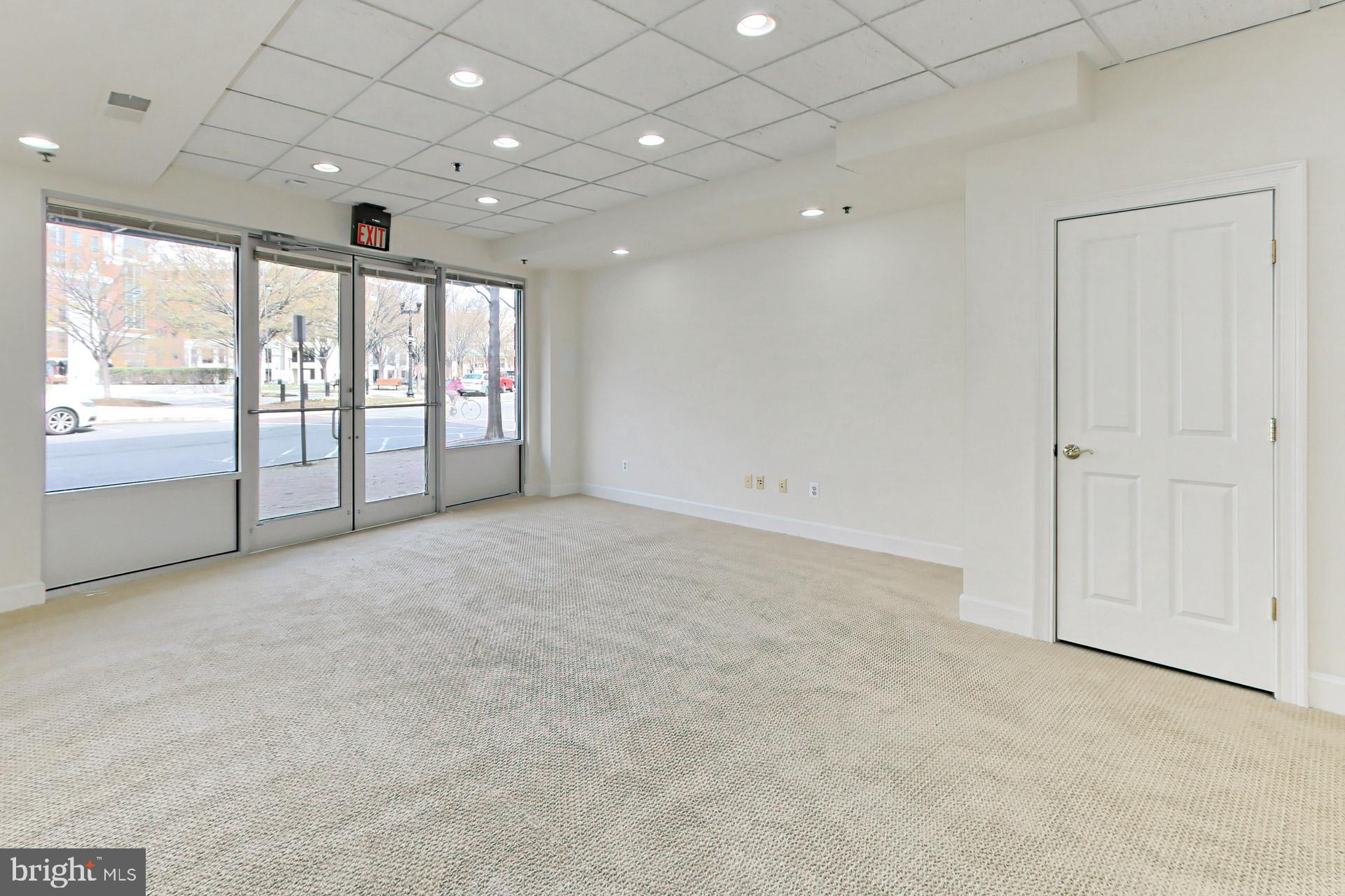 CARLYLE - Residential