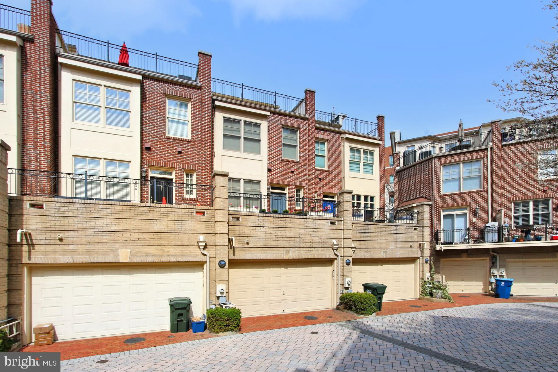 CARLYLE - Residential