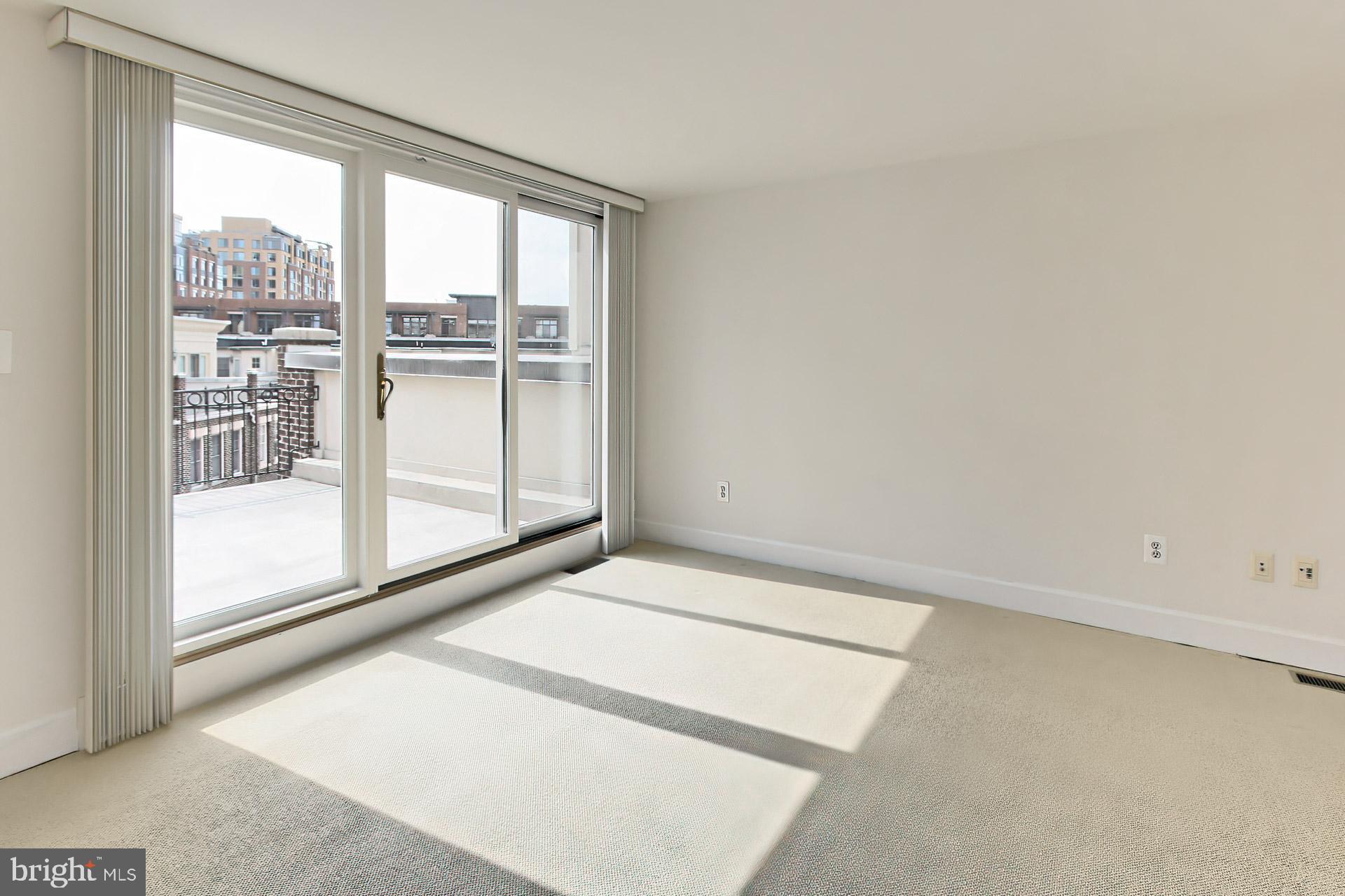 CARLYLE - Residential