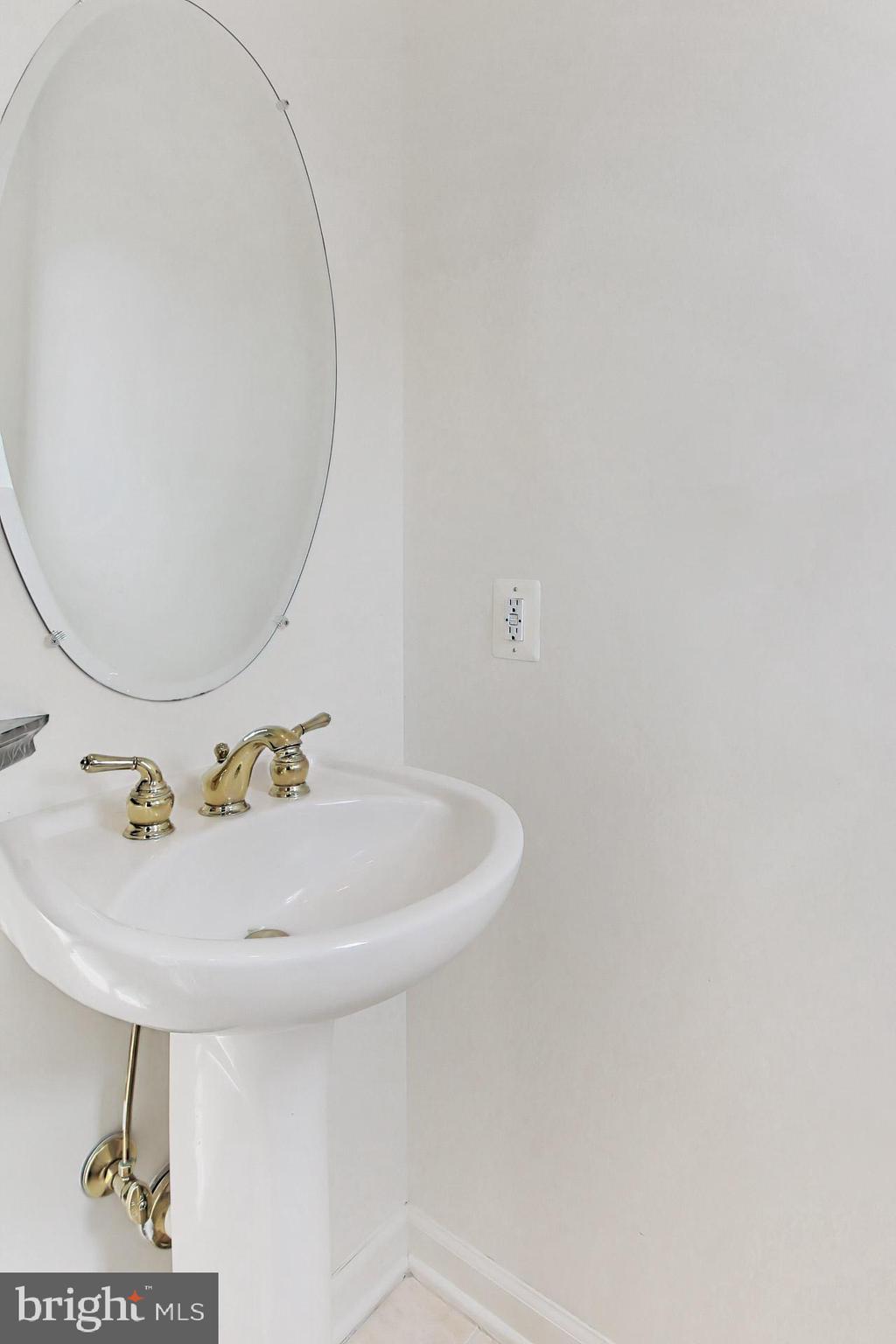 CARLYLE - Residential