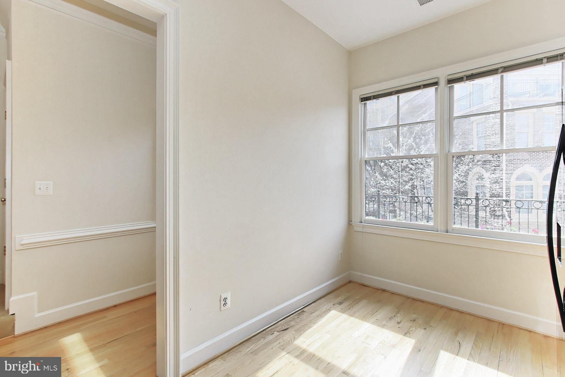 CARLYLE - Residential