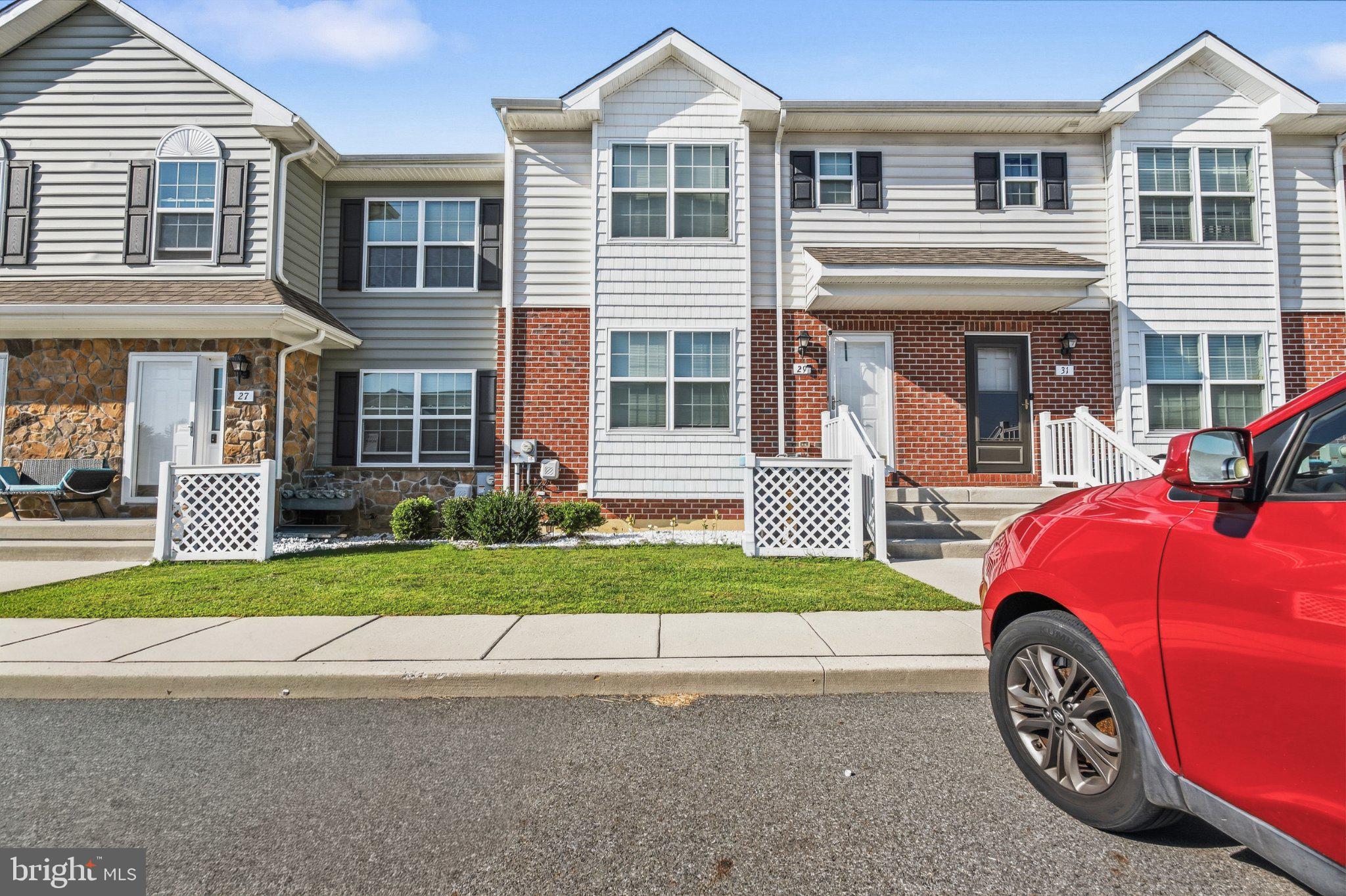 29 CAMBRIA LANE